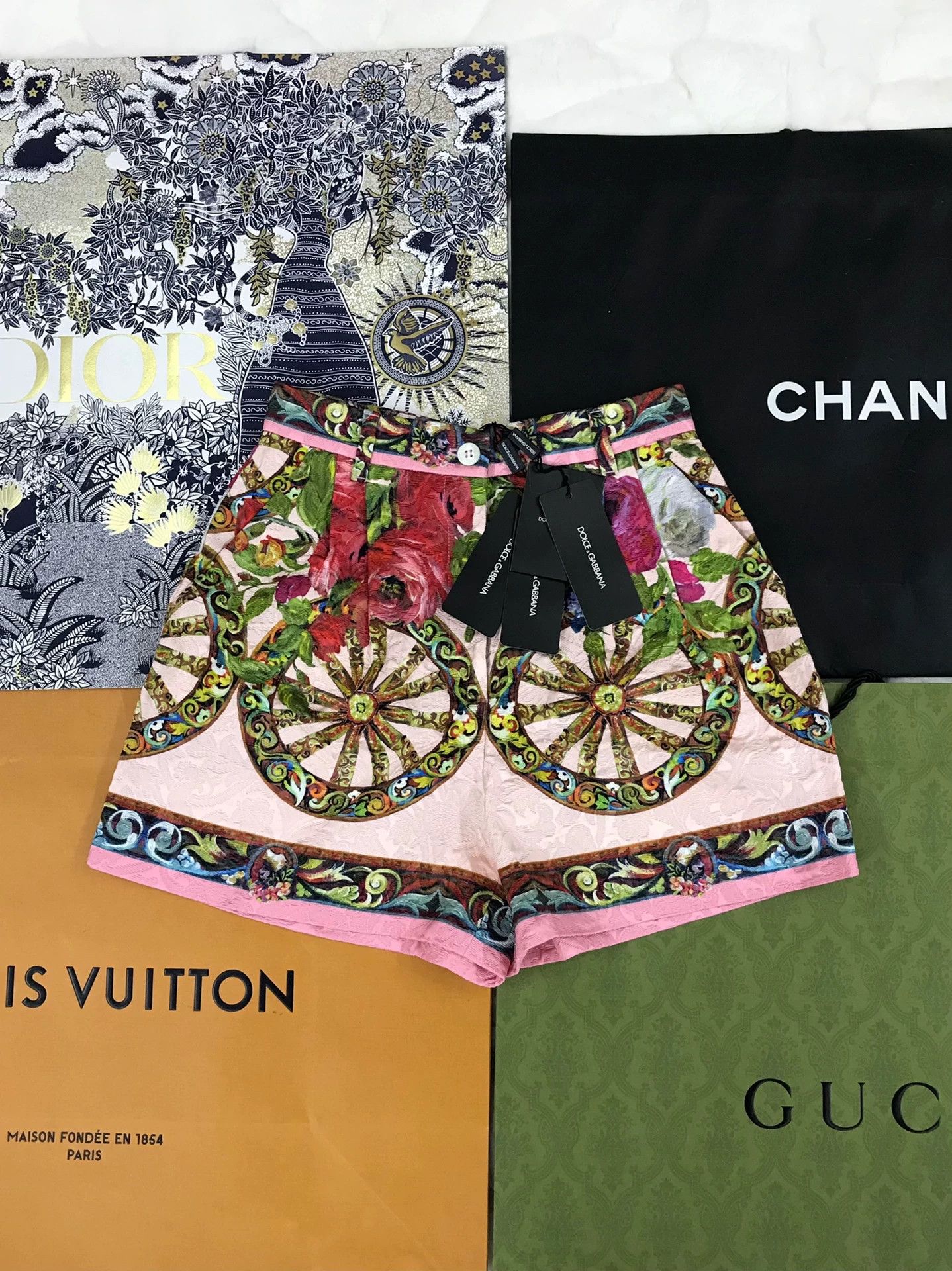 Dolce & Gabbana Dolce Gabbana Printed Silk Top Size S / US 4 / IT 40 - 8 Thumbnail