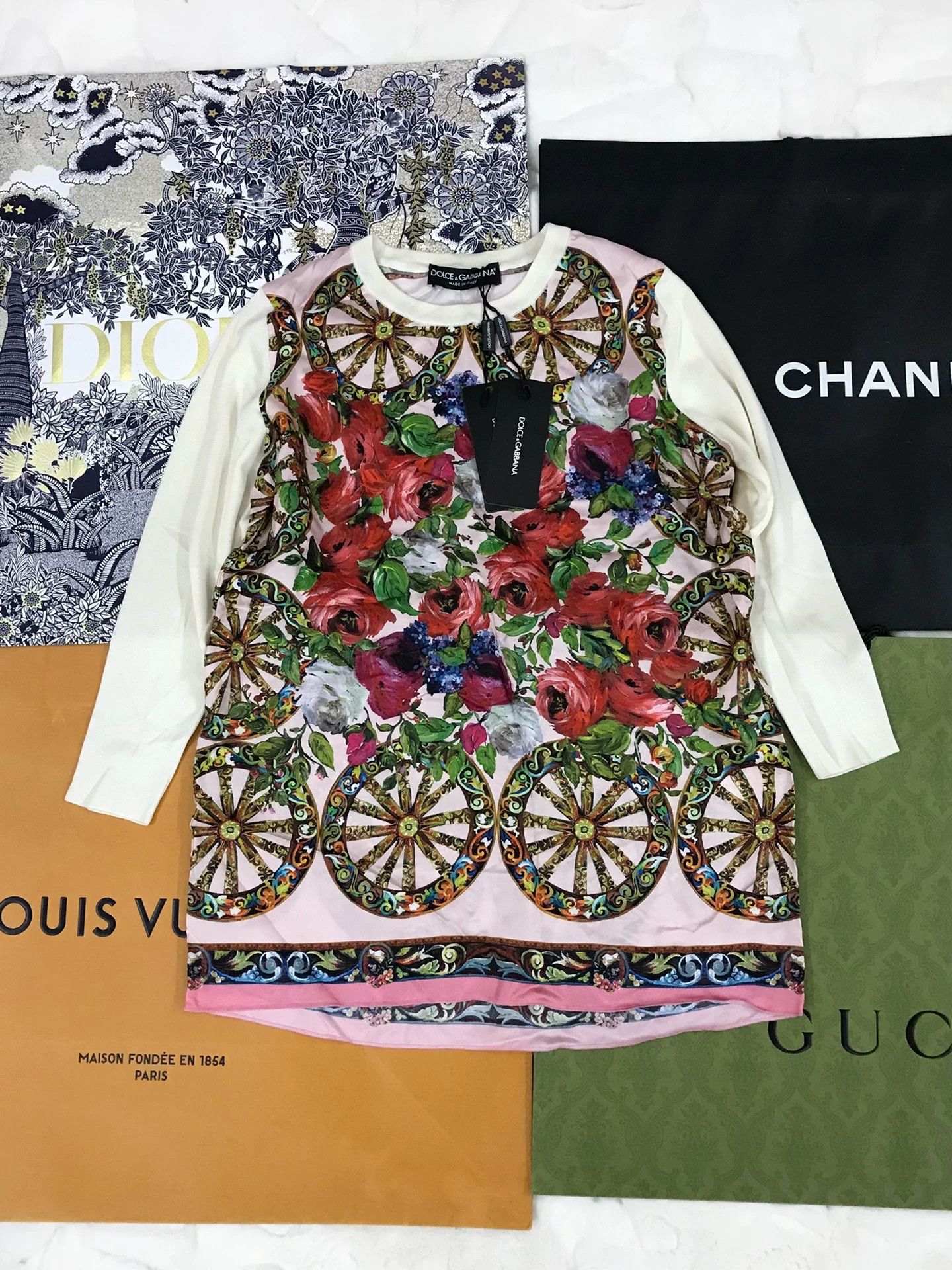 Dolce & Gabbana Dolce Gabbana Printed Silk Top Size S / US 4 / IT 40 - 2 Thumbnail