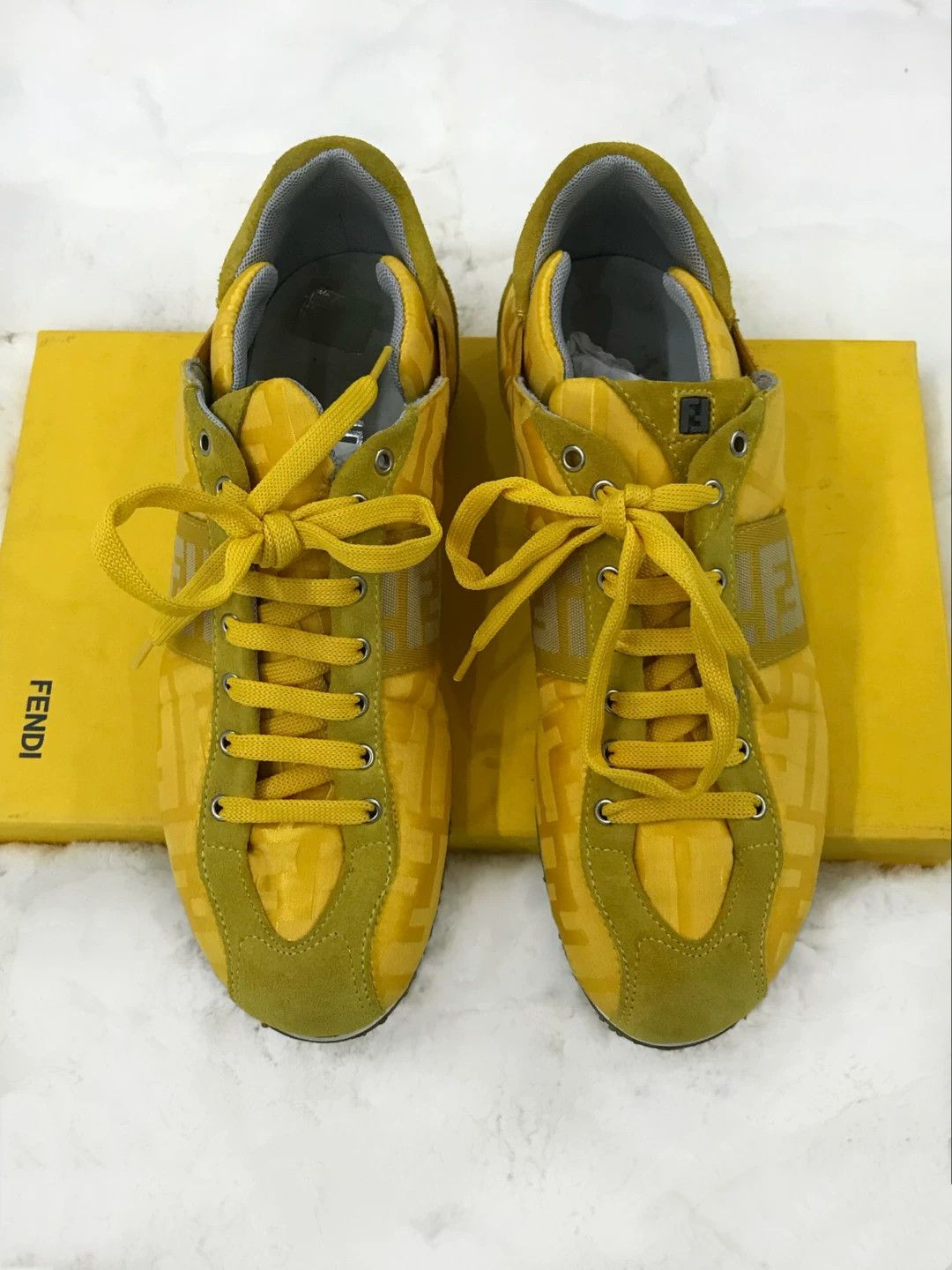Fendi Fendi Yellow Logo Sneakers Size US 5 / IT 35 - 2 Thumbnail