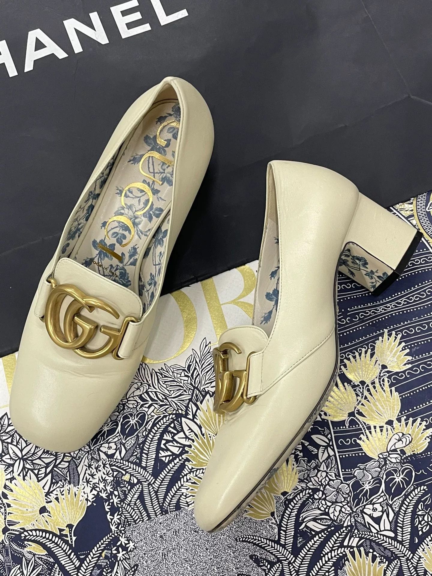 Gucci Gucci Beige Gold Logo Heel Leather Shoes Size US 5.5 / IT 35.5 - 3 Thumbnail
