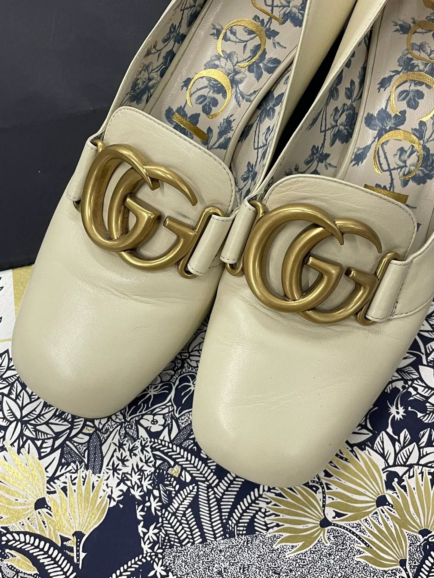 Gucci Gucci Beige Gold Logo Heel Leather Shoes Size US 5.5 / IT 35.5 - 2 Thumbnail