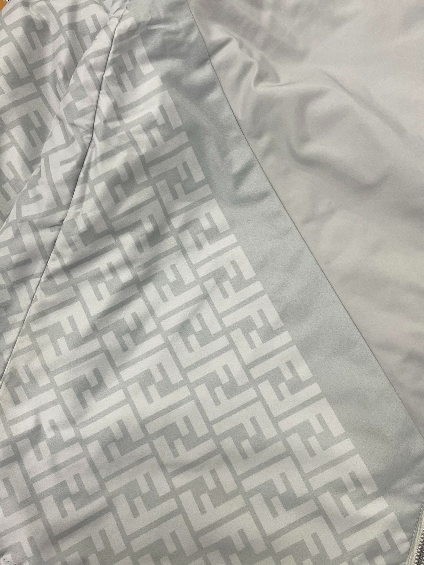 Fendi Fendi Gray White Monogram Double-Sided Coat Size US L / EU 52-54 / 3 - 2 Thumbnail