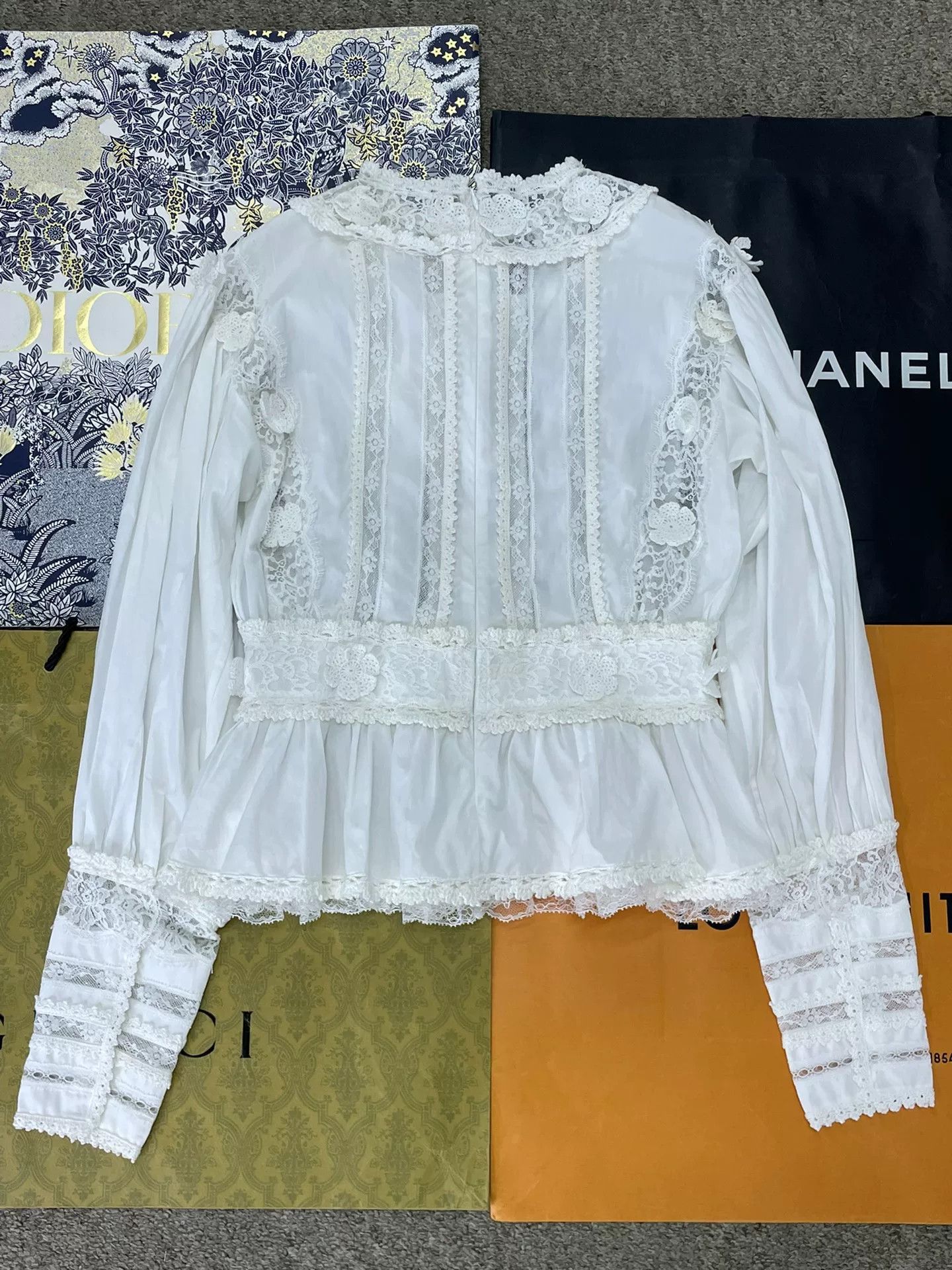 Dolce & Gabbana Dolce&Gabbana White Lace Waist-Cinching Top Size M / US 6-8 / IT 42-44 - 3 Thumbnail