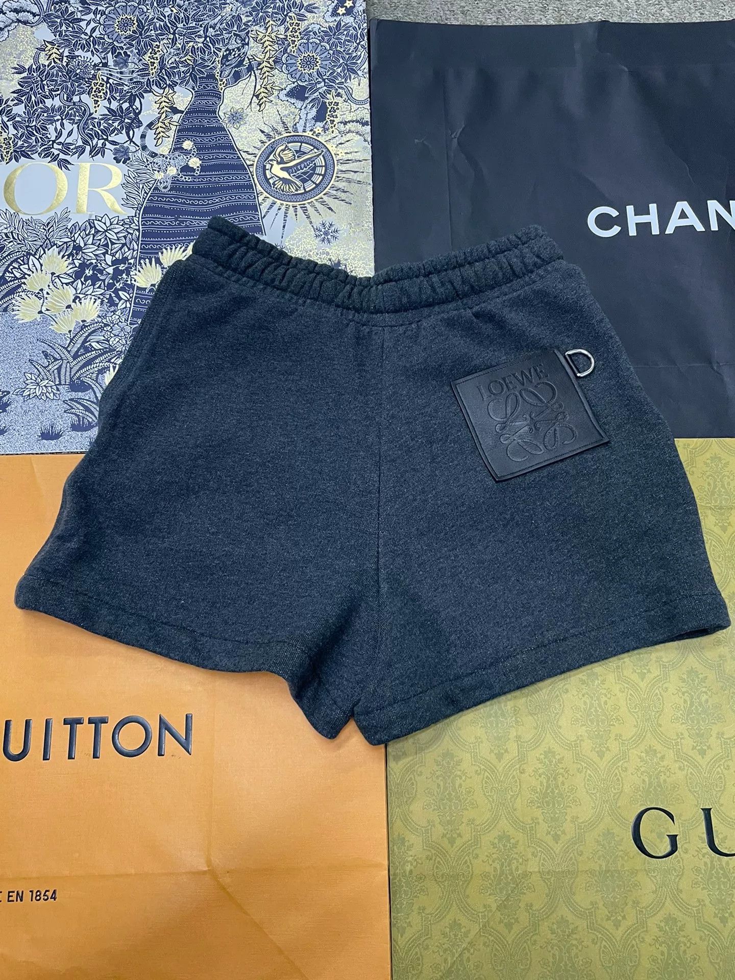 Loewe Loewe Logo Patchwork Leather Shorts Size 22" - 2 Thumbnail