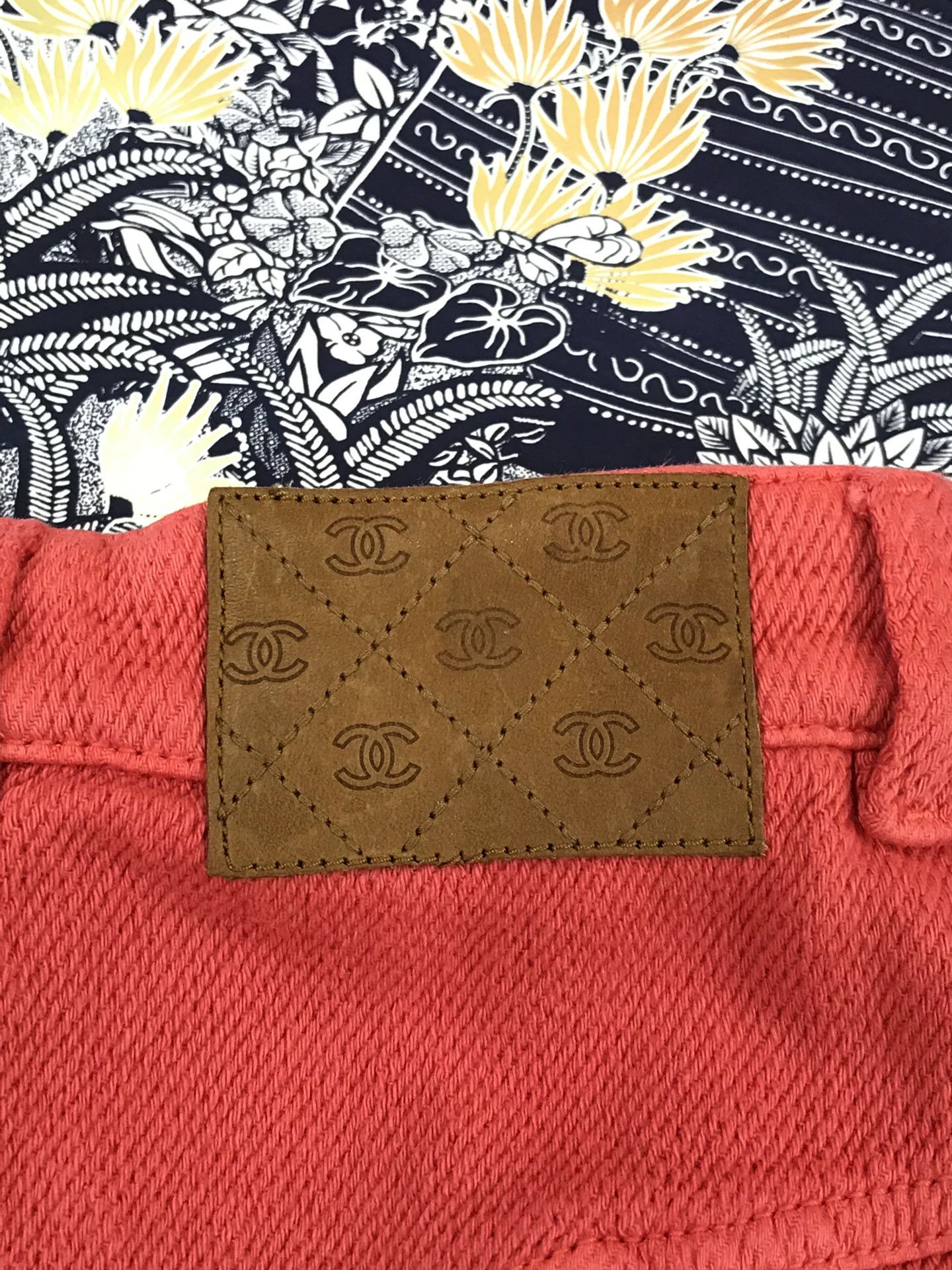 Chanel Chanel Red Double C Distressed Shorts Size 34" / US 12 / IT 48 - 8 Thumbnail