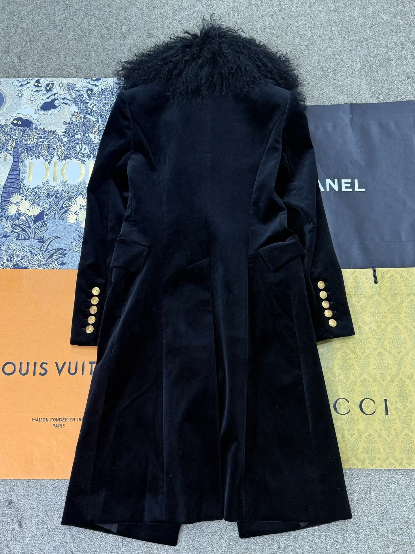 Pierre Balmain Pierre Balmain Black Velvet Fur Collar Coat Size XXS / US 00 / IT 34 - 4 Thumbnail