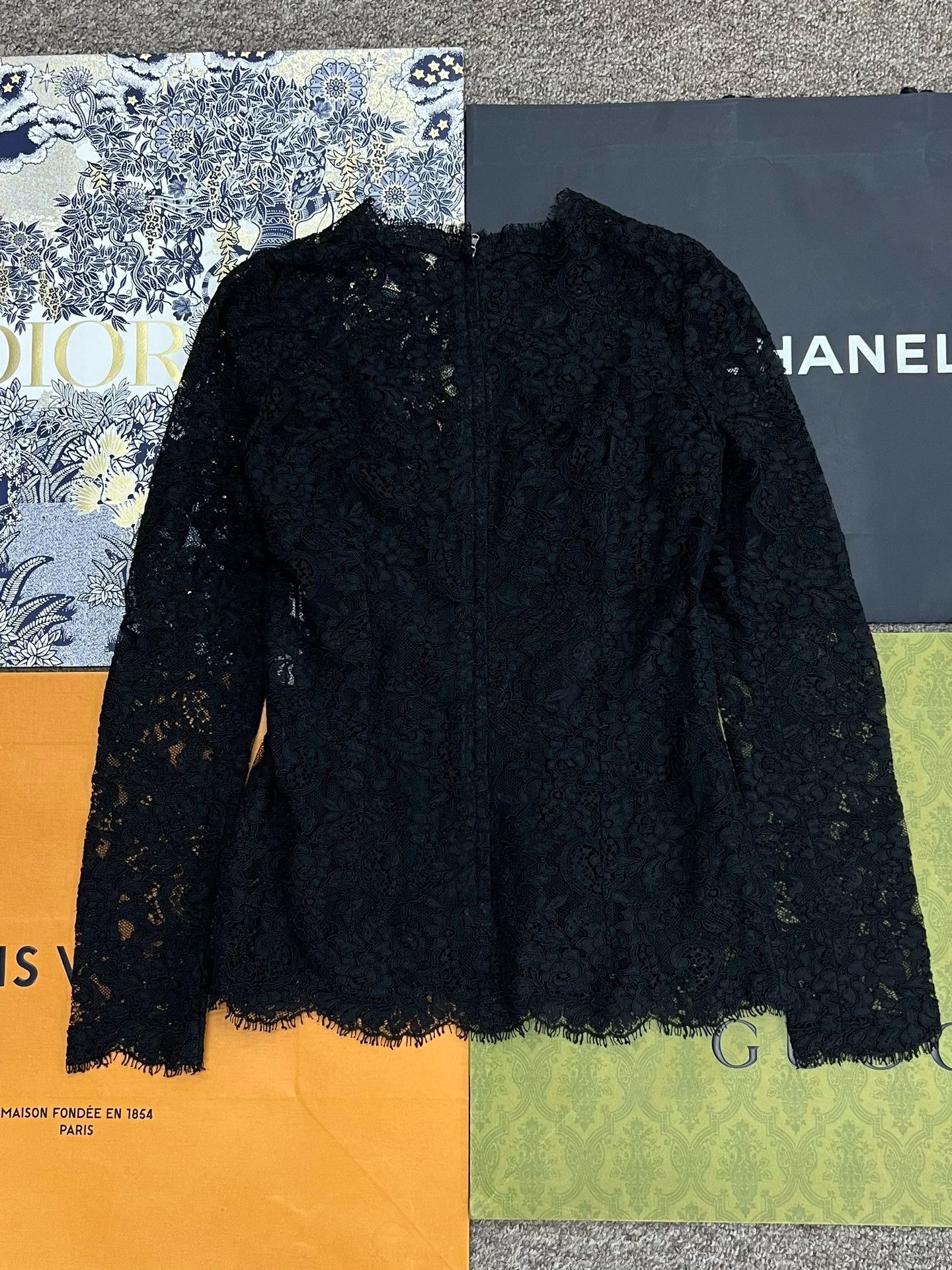 Dolce & Gabbana Dolce Gabbana Black Lace Top Size M / US 6-8 / IT 42-44 - 2 Thumbnail