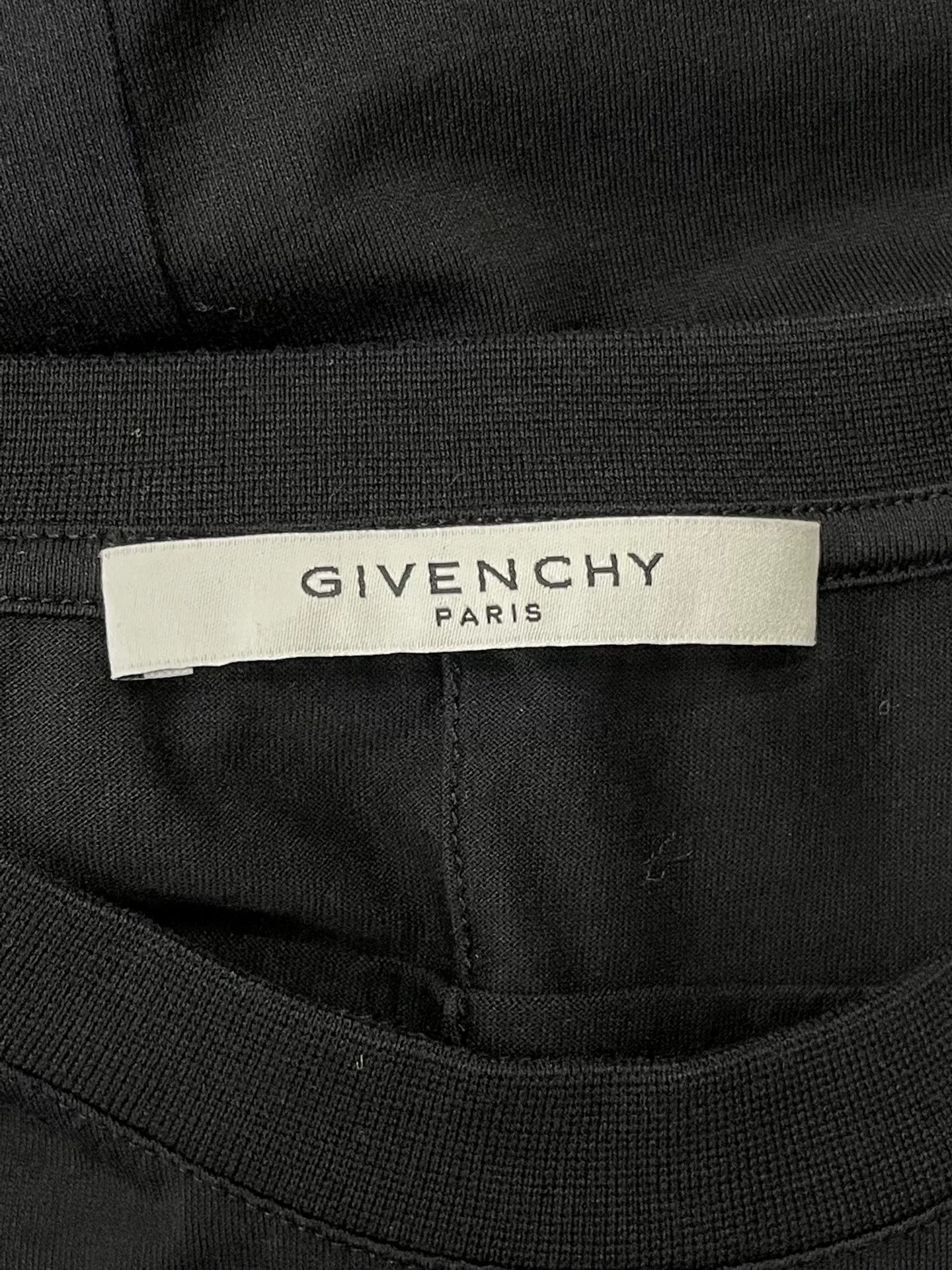 Givenchy Givenchy Black Shark Short-Sleeve T-Shirt Size US XS / EU 42 / 0 - 4 Thumbnail