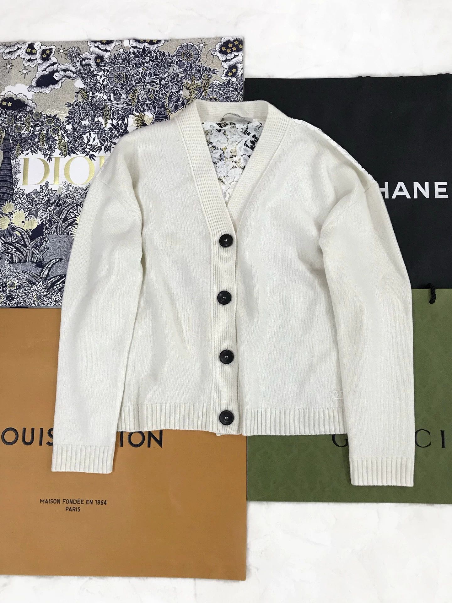 Valentino Valentino Lace Wool Cardigan Size L / US 10 / IT 46 - 2 Thumbnail