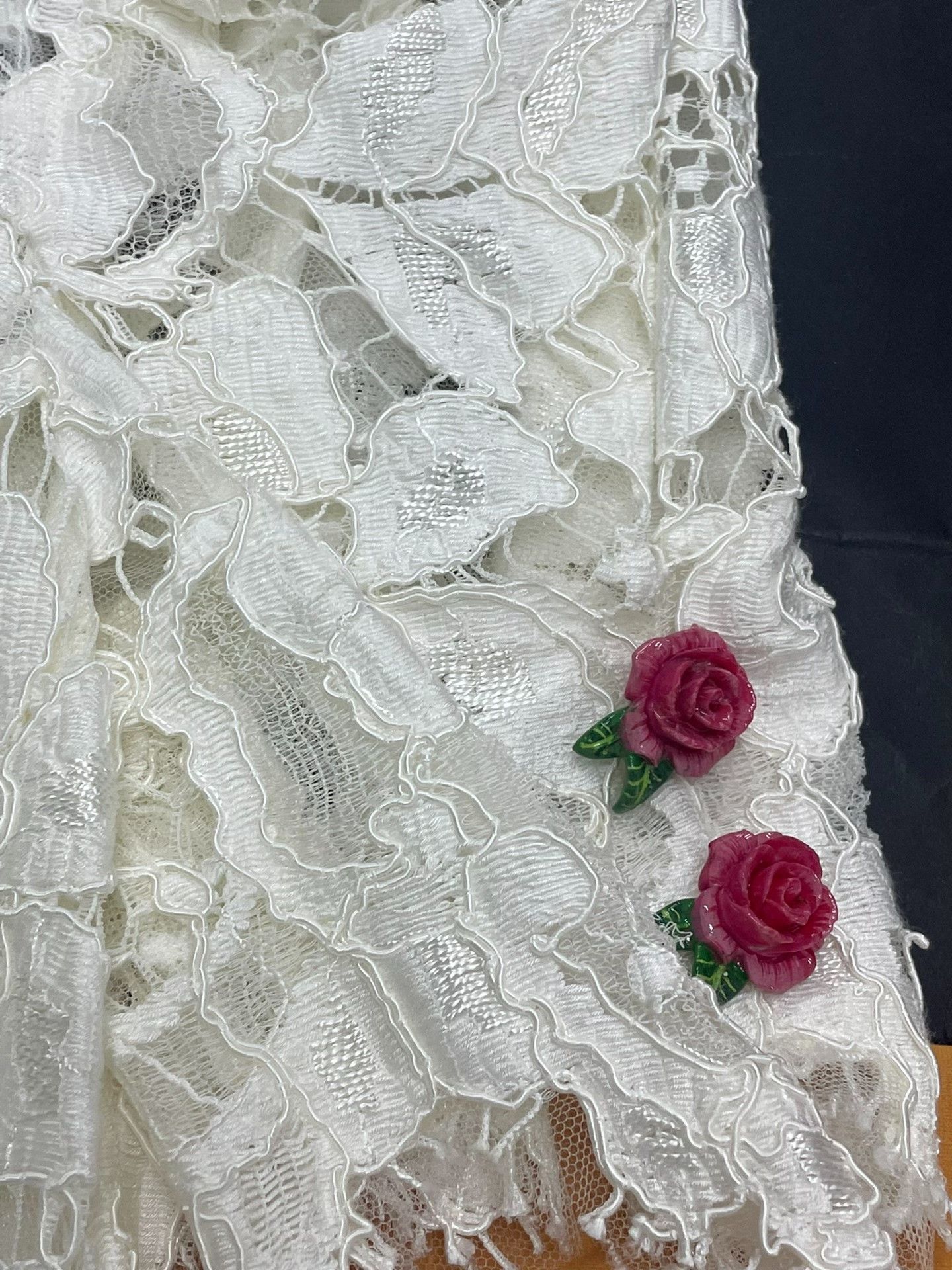Dolce & Gabbana Dolce&Gabbana White Rose Lace Top Size S / US 4 / IT 40 - 2 Thumbnail