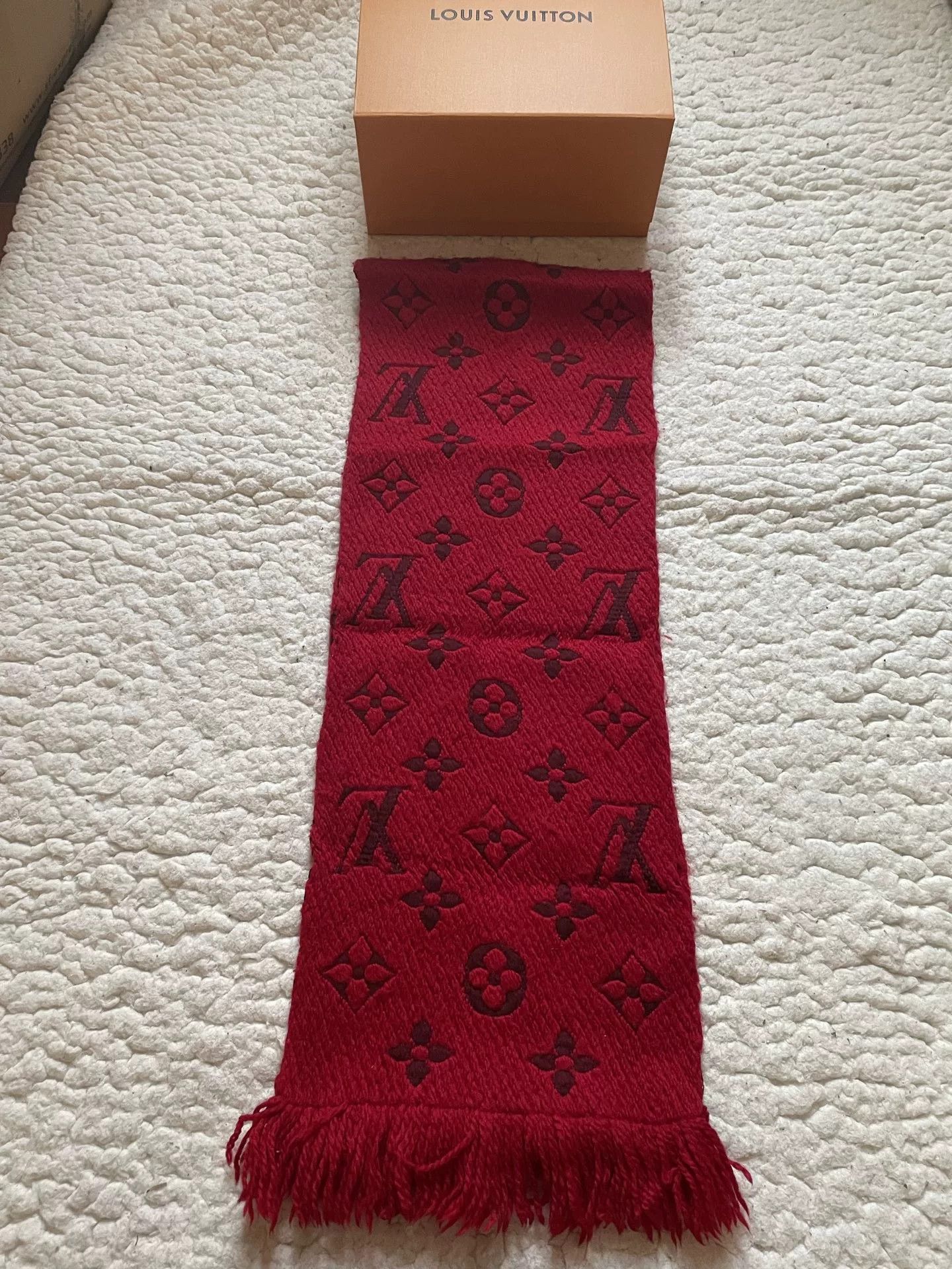 Louis Vuitton Louis Vuitton Red New Scarf Size ONE SIZE - 2 Thumbnail