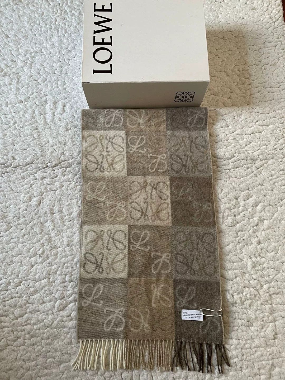 Loewe Loewe Classic Scarf Shawl Size ONE SIZE - 3 Thumbnail