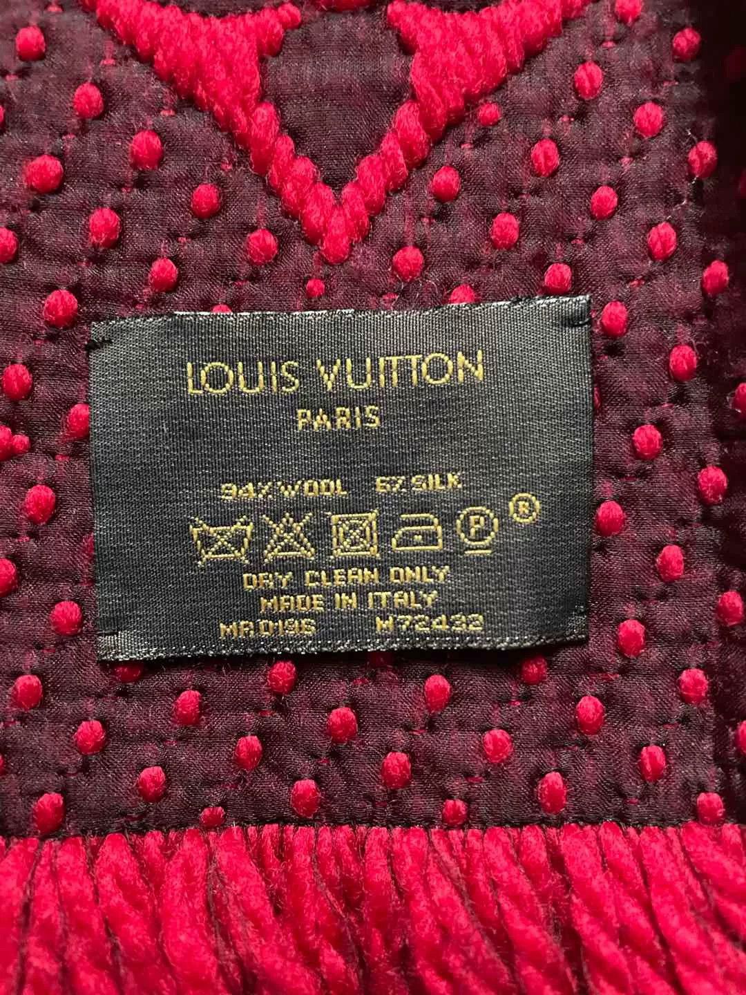 Louis Vuitton LV Red Monogram Scarf Size ONE SIZE - 6 Thumbnail