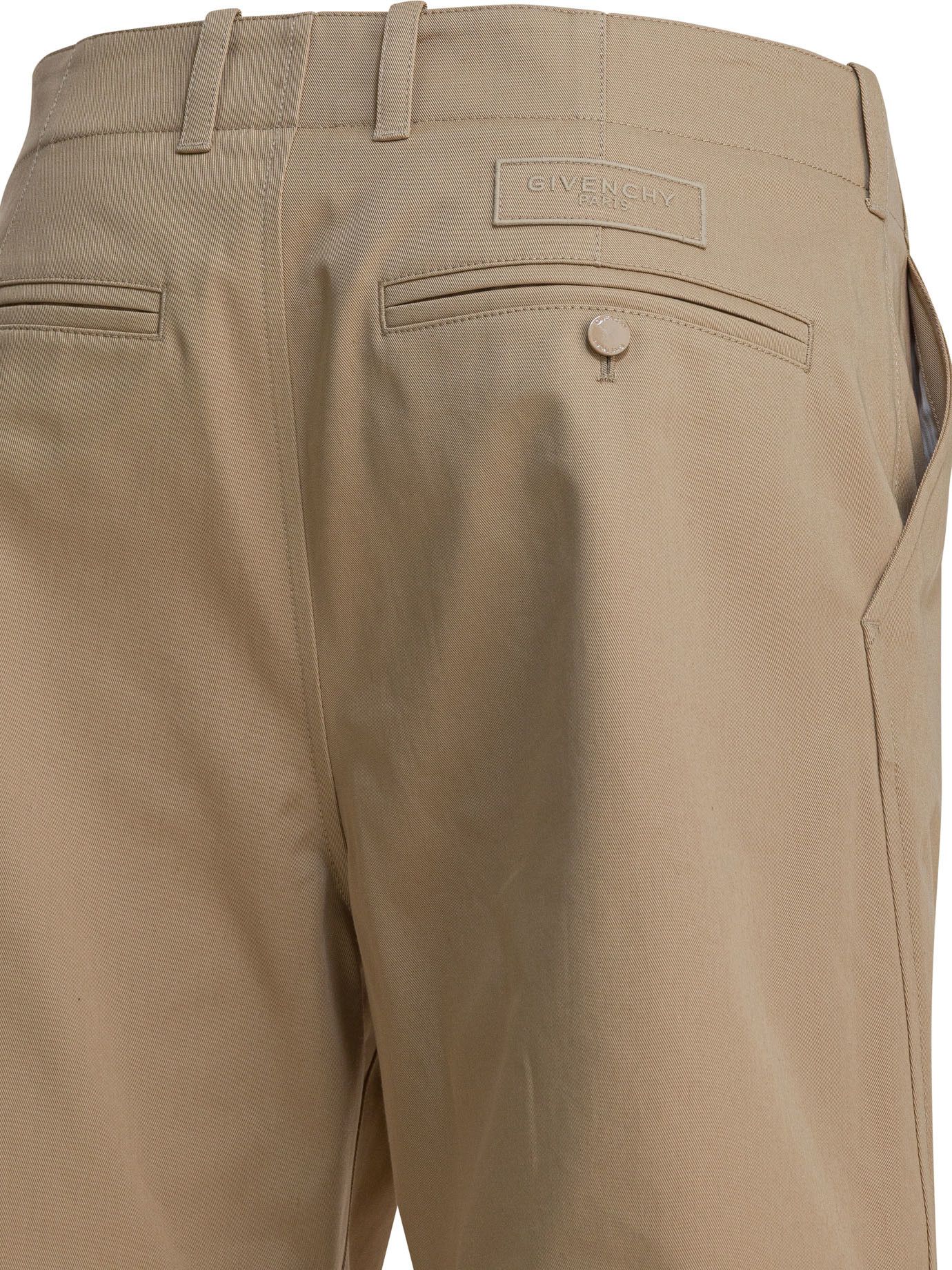 Givenchy Givenchy Shorts tag size 52 Men - USA Duties Paid Size US 36 / EU 52 - 4 Thumbnail
