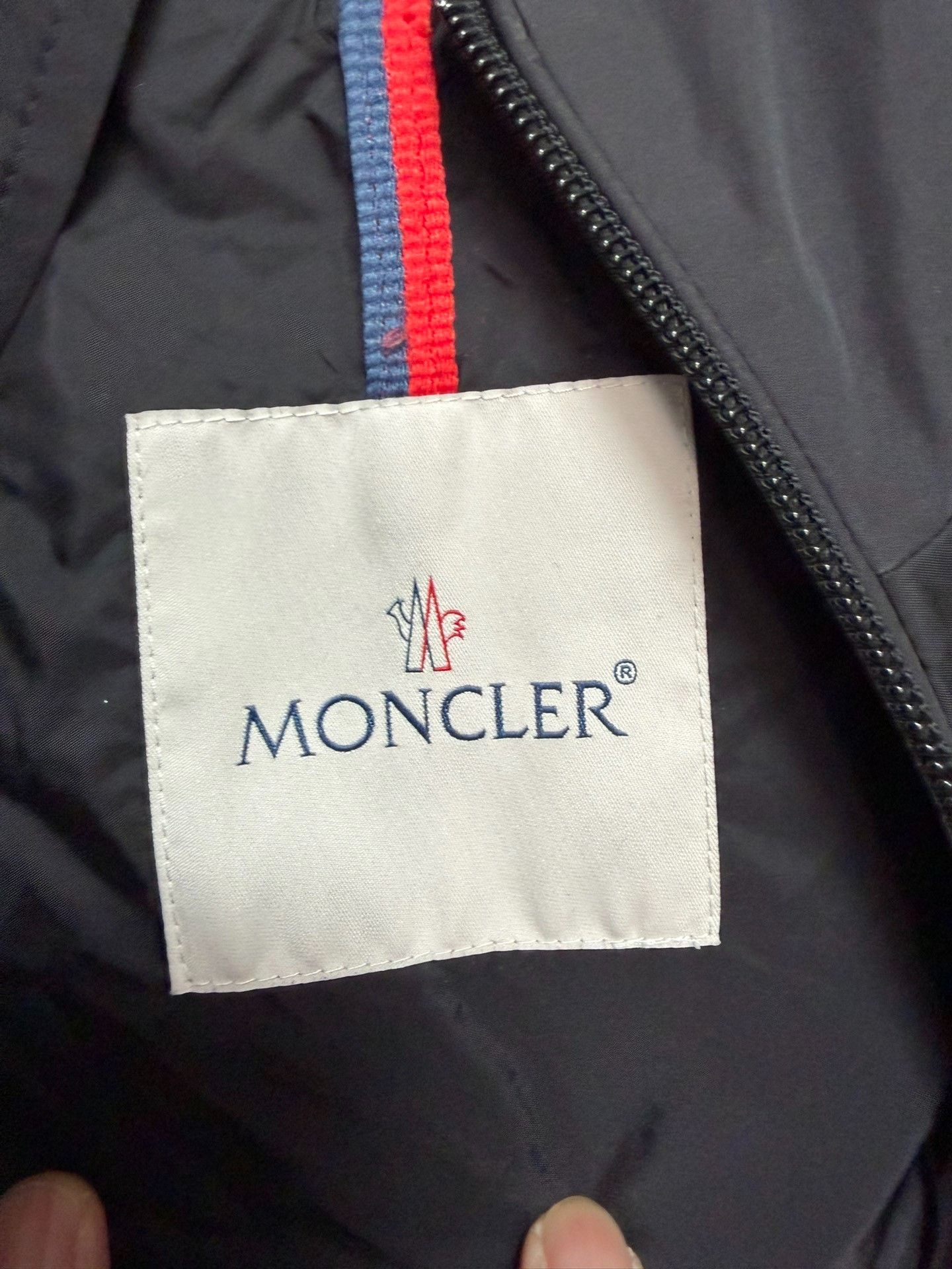 Moncler Moncler Printed Black Hoodie 40.5 Men Size US M / EU 48-50 / 2 - 3 Thumbnail
