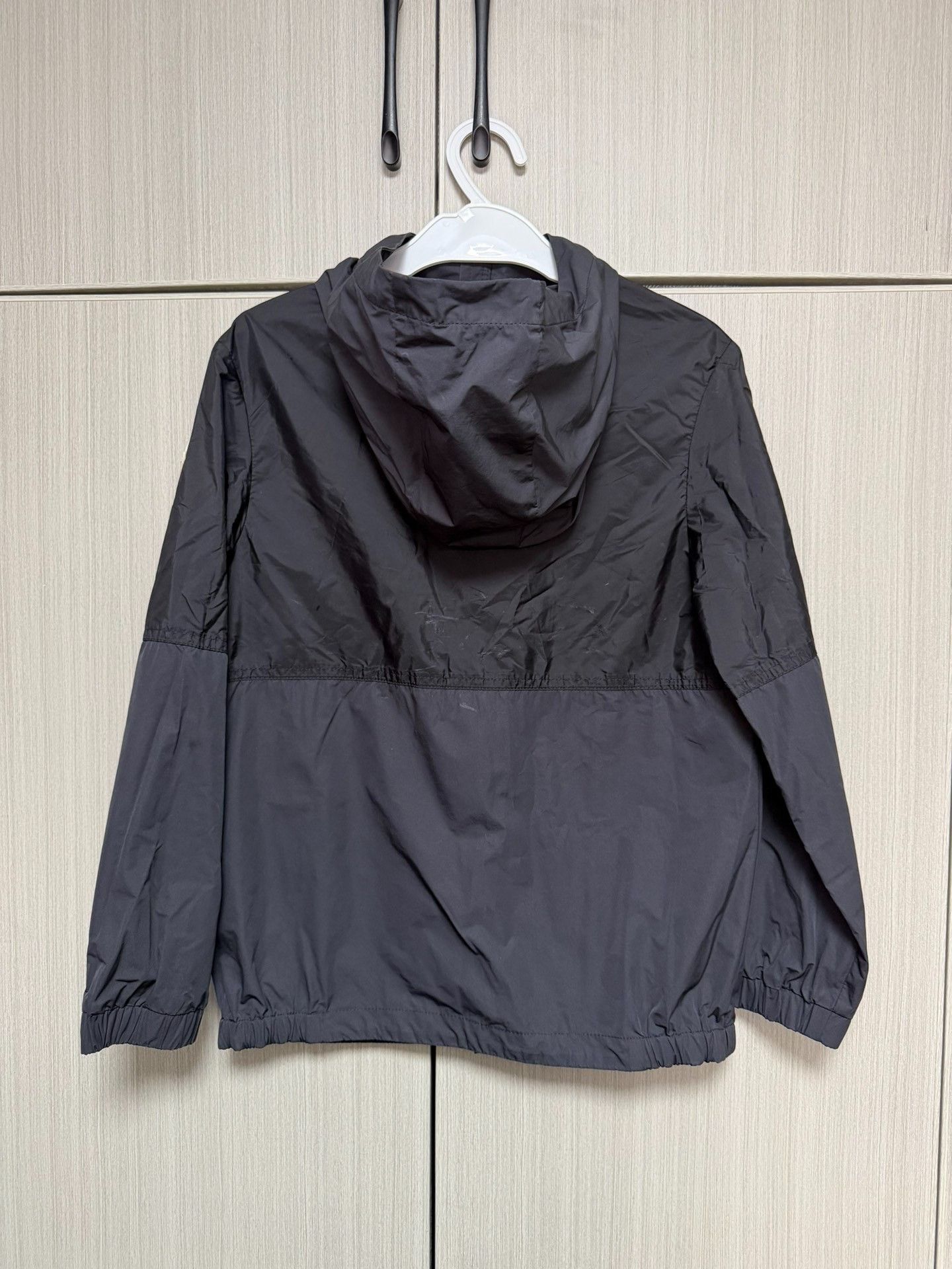 Moncler Moncler Printed Black Hoodie 40.5 Men Size US M / EU 48-50 / 2 - 2 Thumbnail