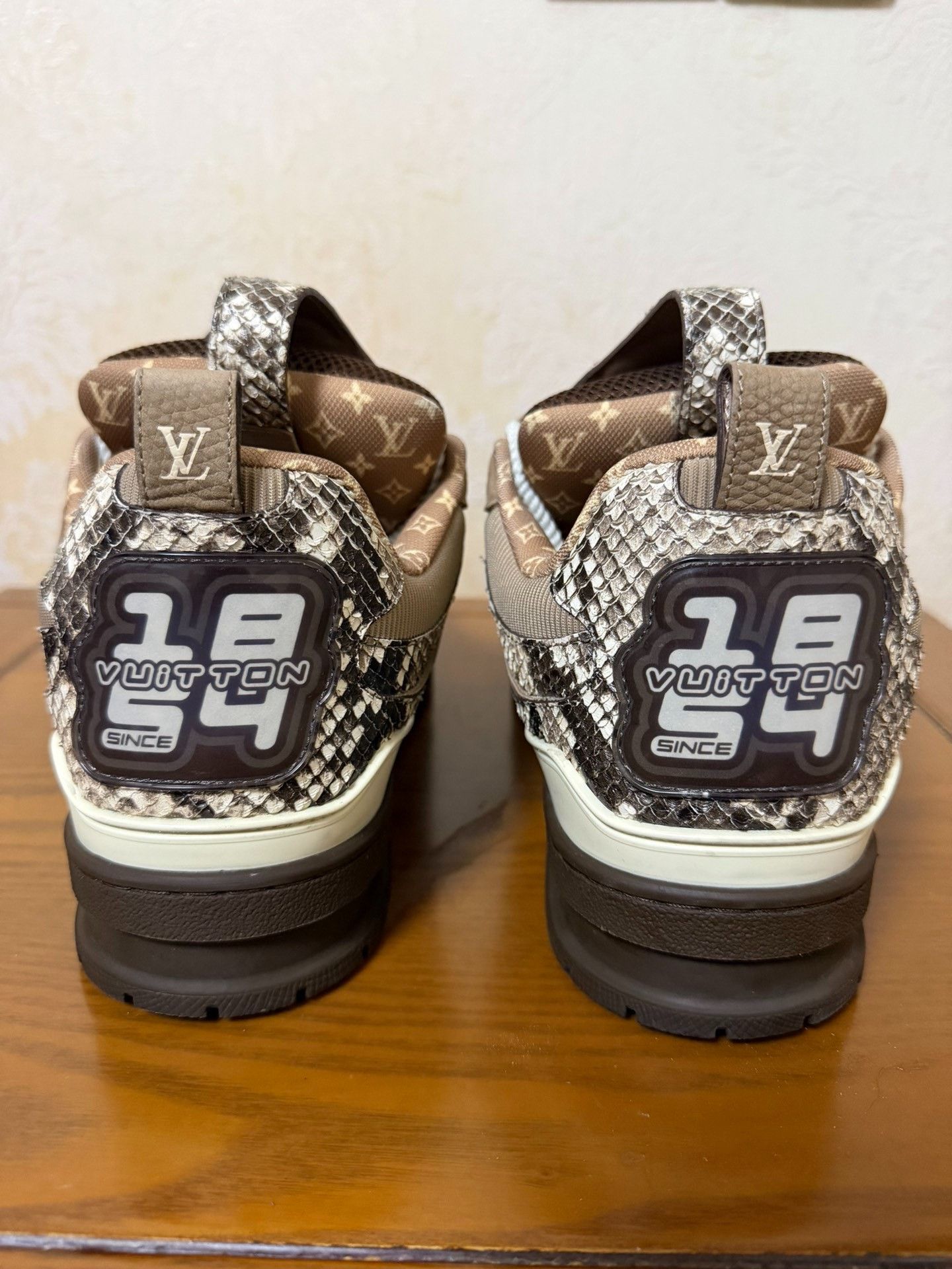 Louis Vuitton Louis Vuitton Skate Lowtop Sneakers 9.5 Men Size US 9.5 / EU 42-43 - 3 Thumbnail