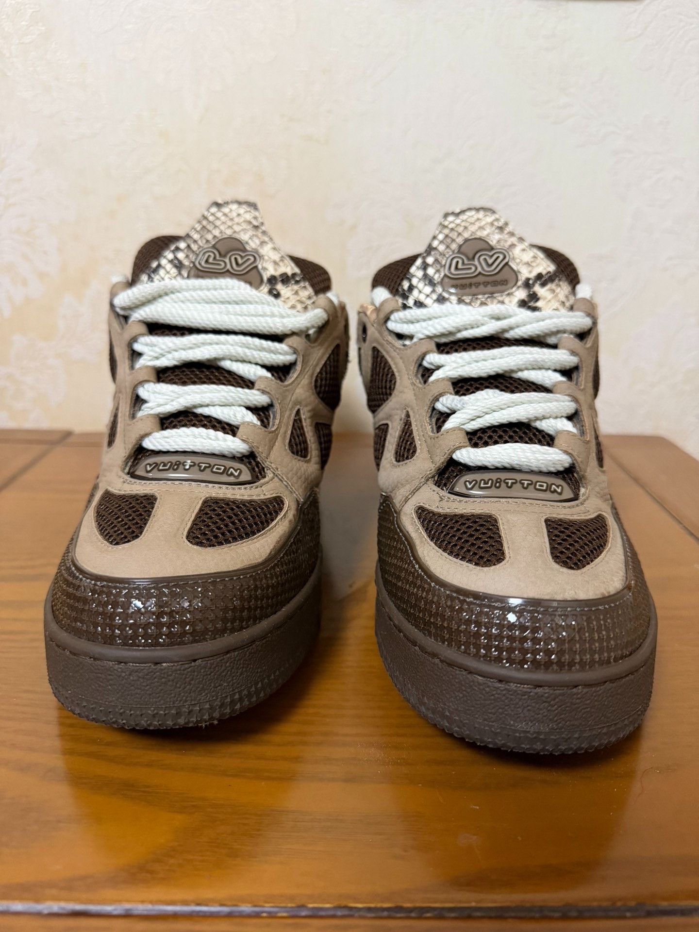 Louis Vuitton Louis Vuitton Skate Lowtop Sneakers 9.5 Men Size US 9.5 / EU 42-43 - 2 Thumbnail