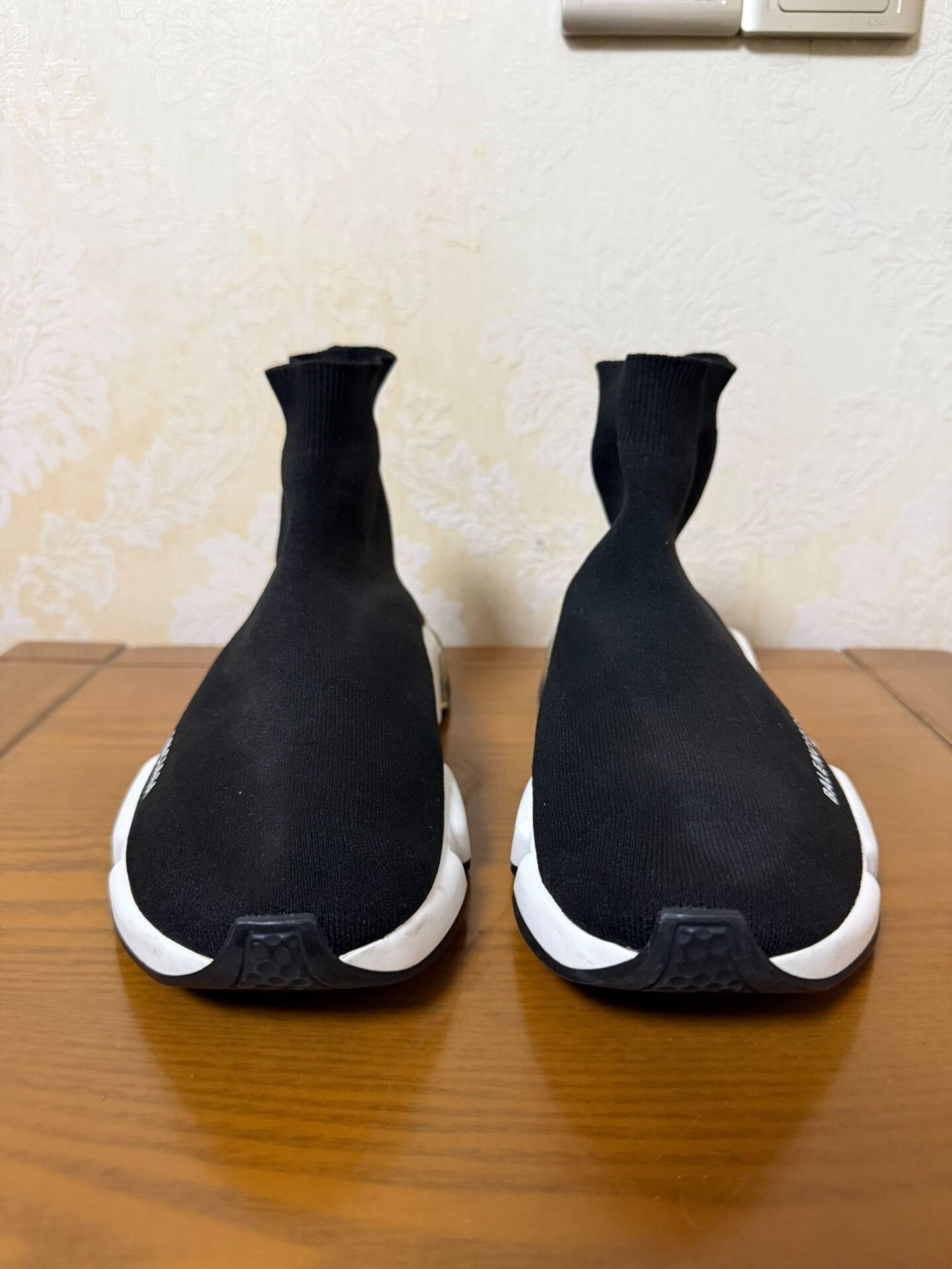 Balenciaga Balenciaga Black Hitop Sneakers 39 Men Size US 6.5 / EU 39-40 - 2 Thumbnail