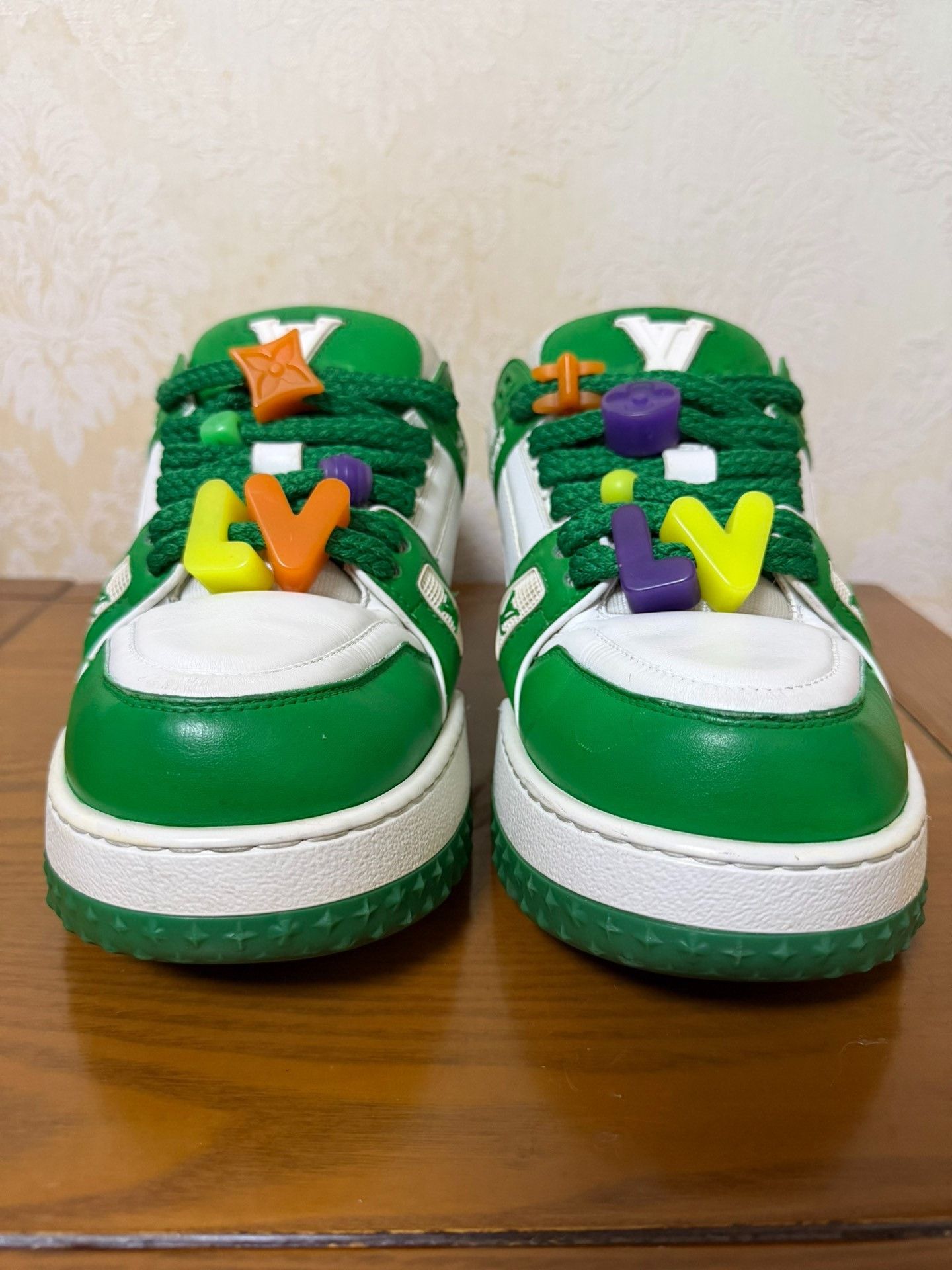 Louis Vuitton Louis Vuitton Green Lowtop Sneakers 43 Men Size US 10 / EU 43 - 2 Thumbnail