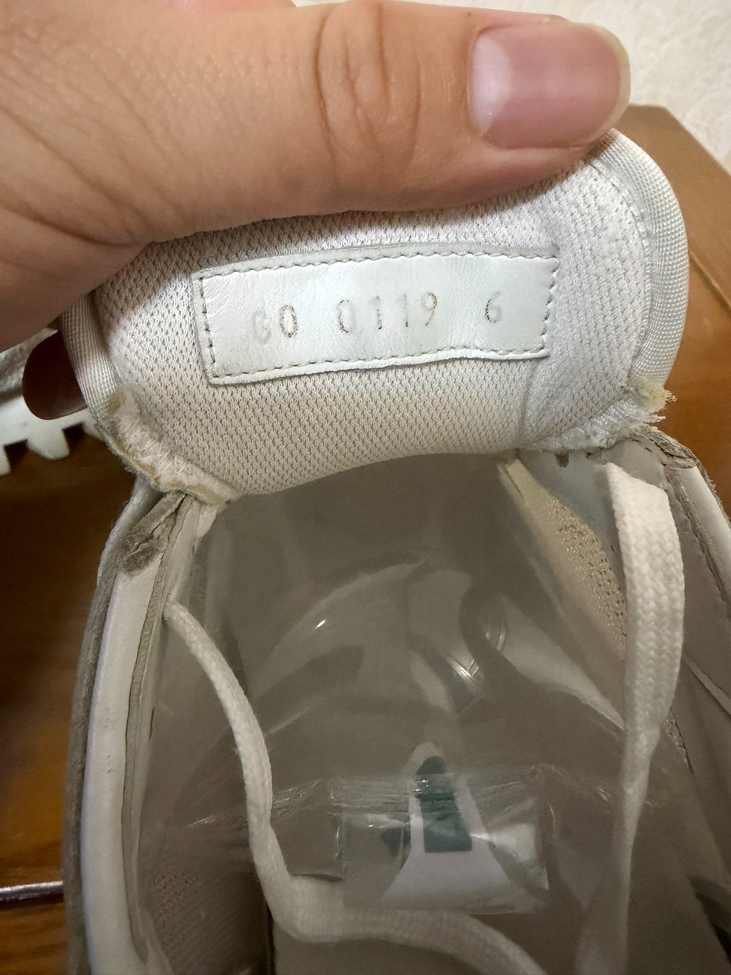 Louis Vuitton Louis Vuitton Running White Lowtop Sneakers 40 Men Size US 7.5 / EU 40-41 - 6 Thumbnail