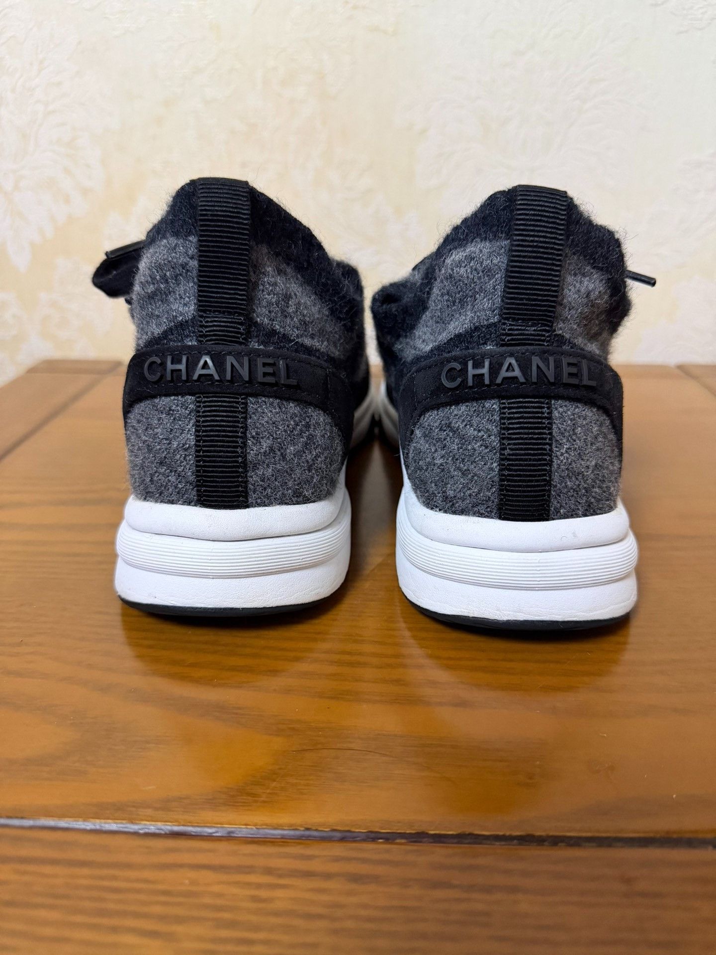Chanel Chanel Multi Lowtop Sneakers 40 Women Size US 9 / IT 39 - 3 Thumbnail