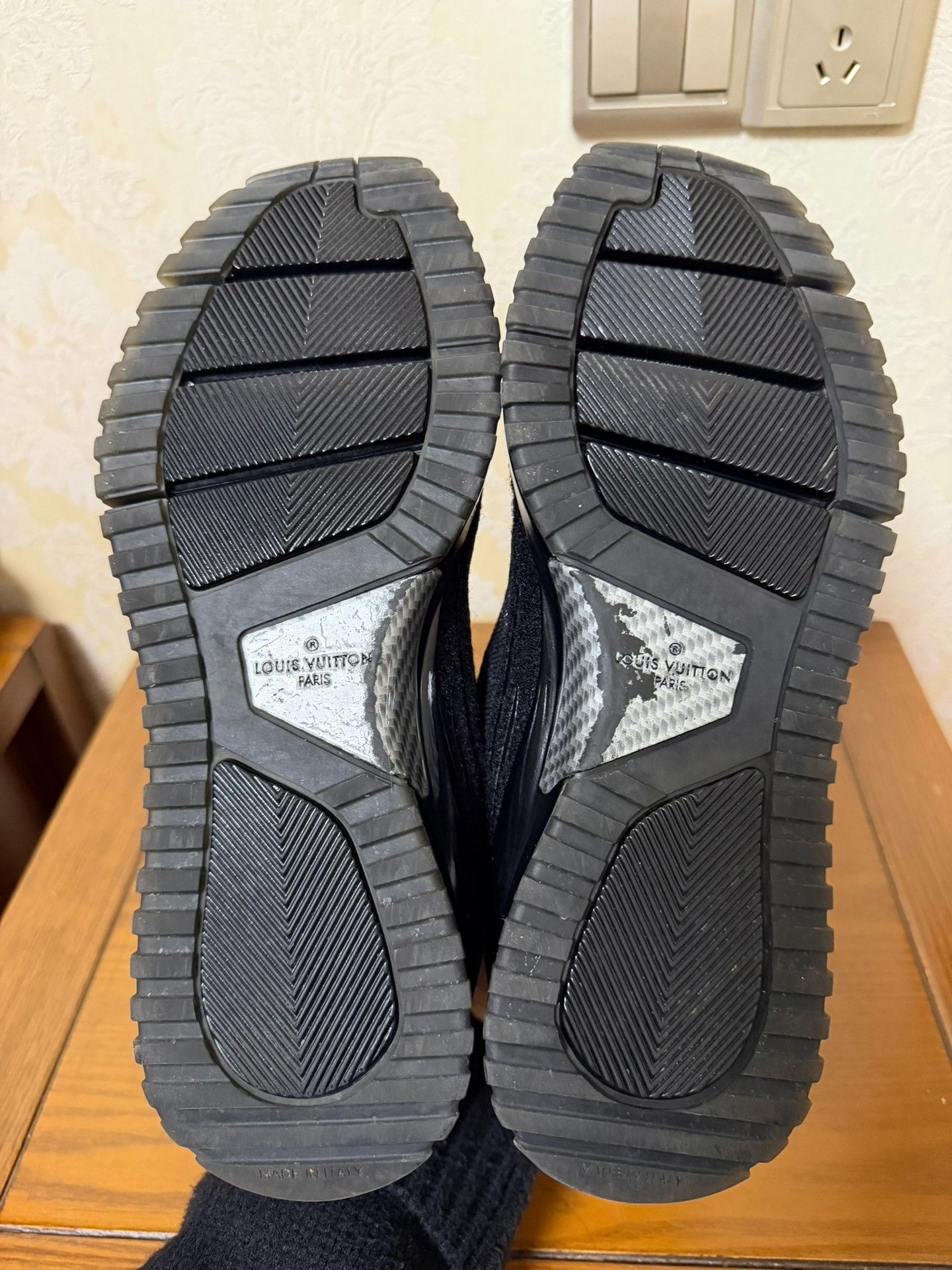 Louis Vuitton Louis Vuitton Knit Black Lowtop Sneakers 42 Men Size US 9 / EU 42 - 4 Thumbnail