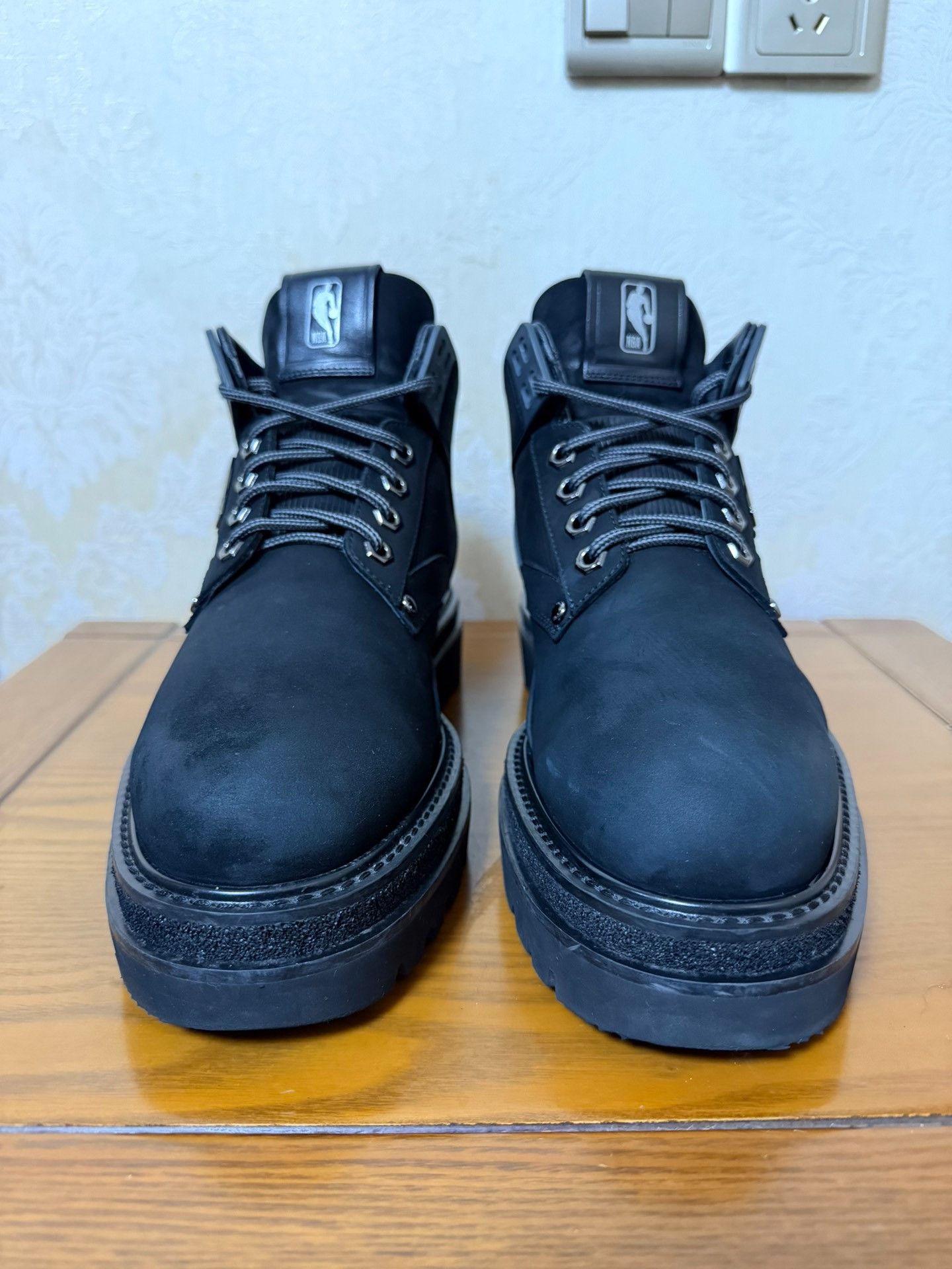 Louis Vuitton Louis Vuitton Collab Black Boots 9 Men Size US 9 / EU 42 - 2 Thumbnail