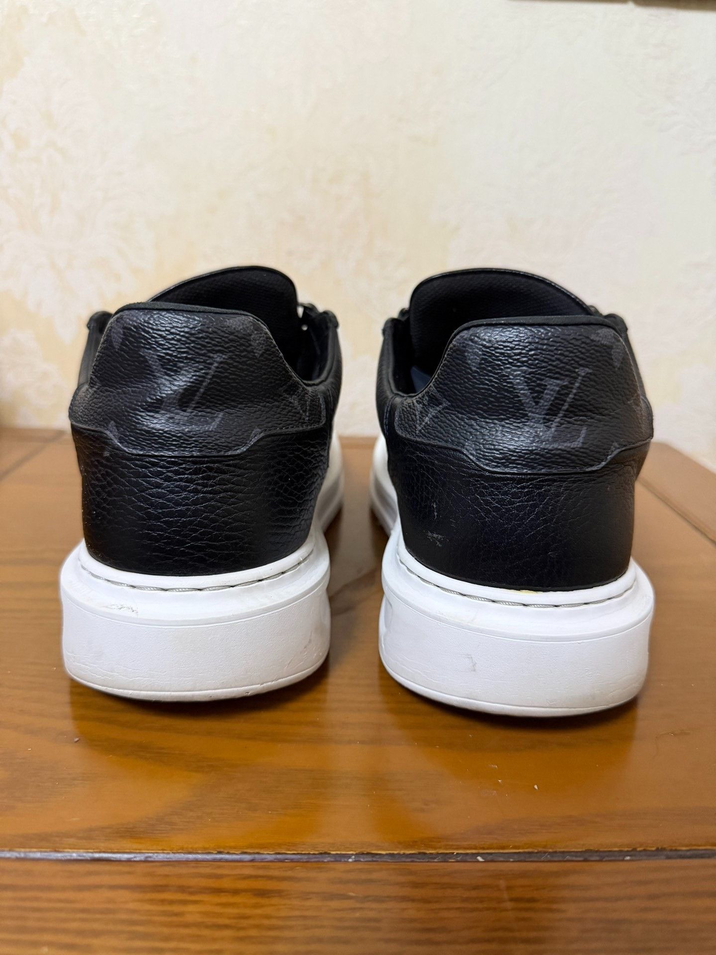 Louis Vuitton Louis Vuitton Black Lowtop Sneakers 41 Men Size US 8.5 / EU 41-42 - 3 Thumbnail