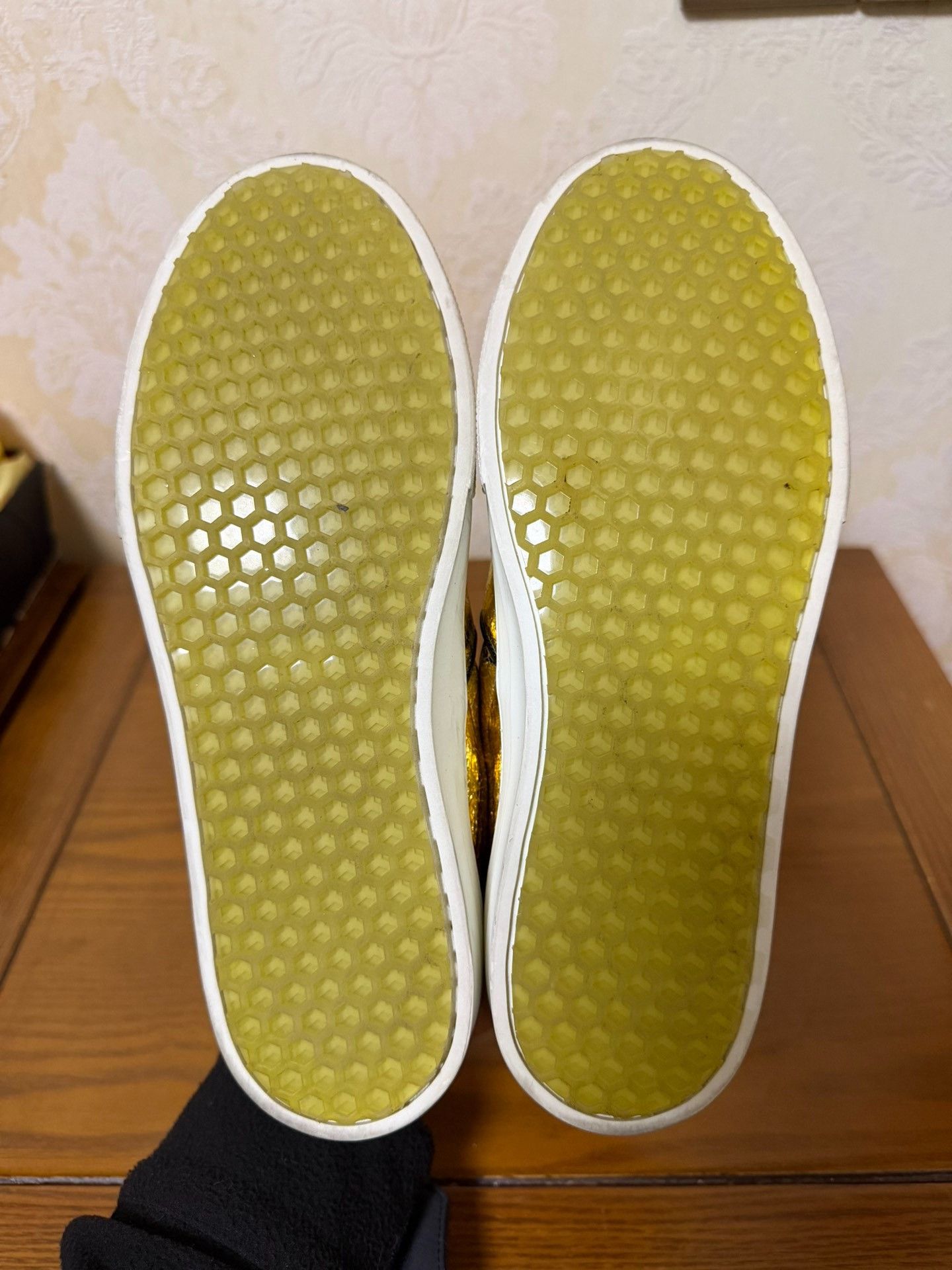 Celine Celine Gold Lowtop Sneakers 37 Women Size US 6.5 / IT 36.5 - 4 Thumbnail