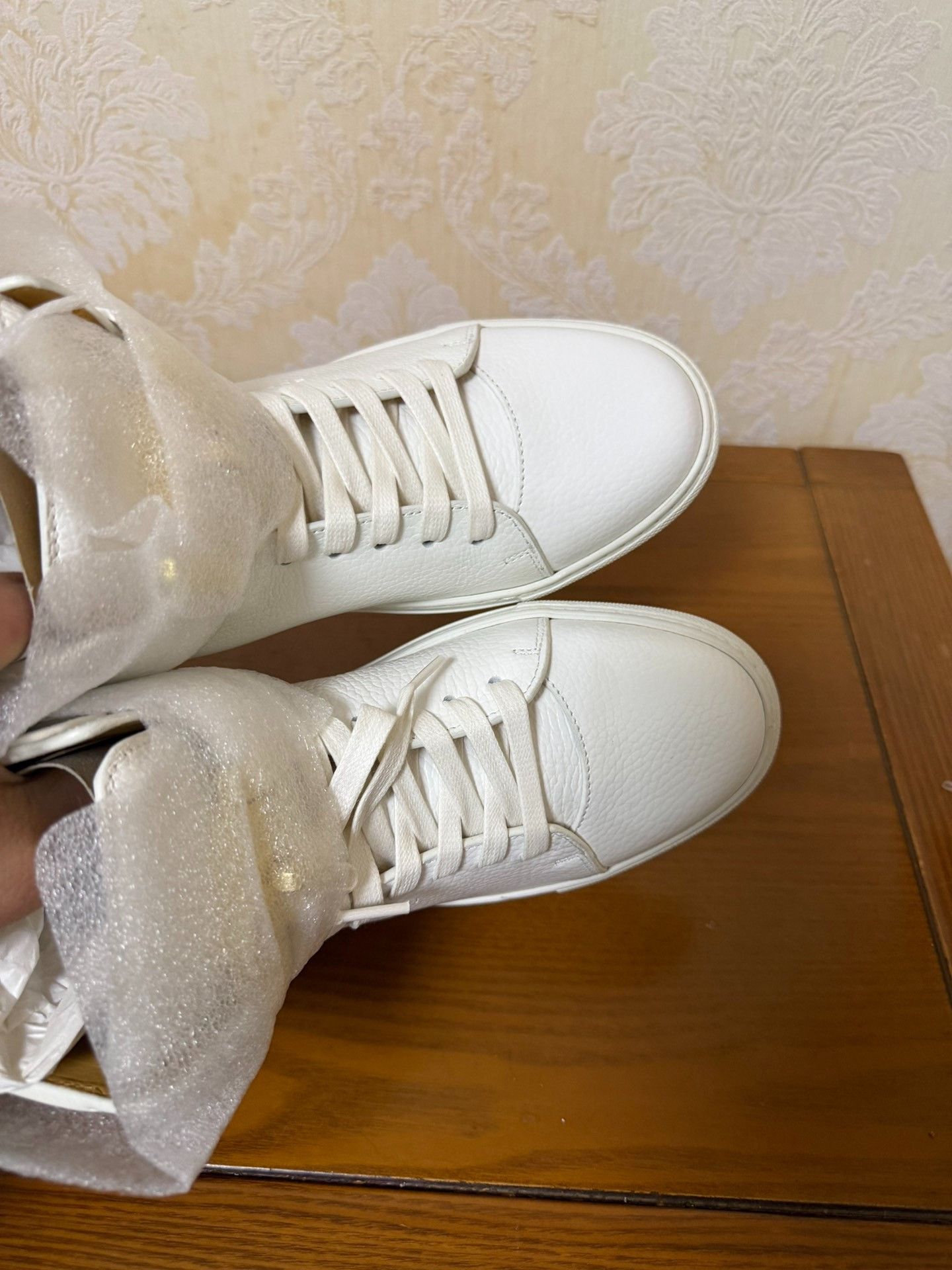 Buscemi Buscemi White Hitop Sneakers 8 Men Size US 8 / EU 41 - 5 Thumbnail