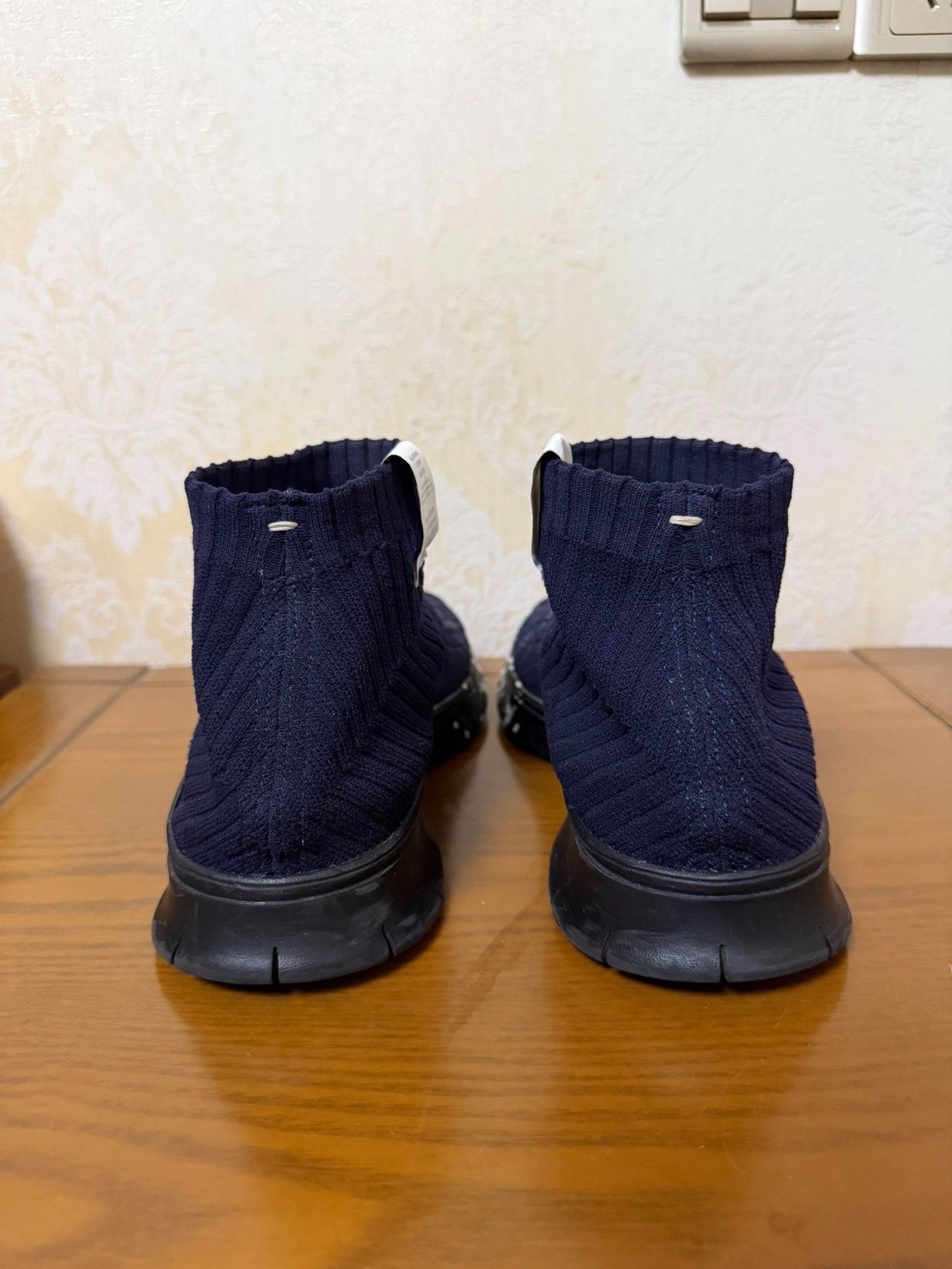 Maison Margiela Maison Margiela Hitop Sneakers us_12 Women Size US 12 / IT 42 - 3 Thumbnail
