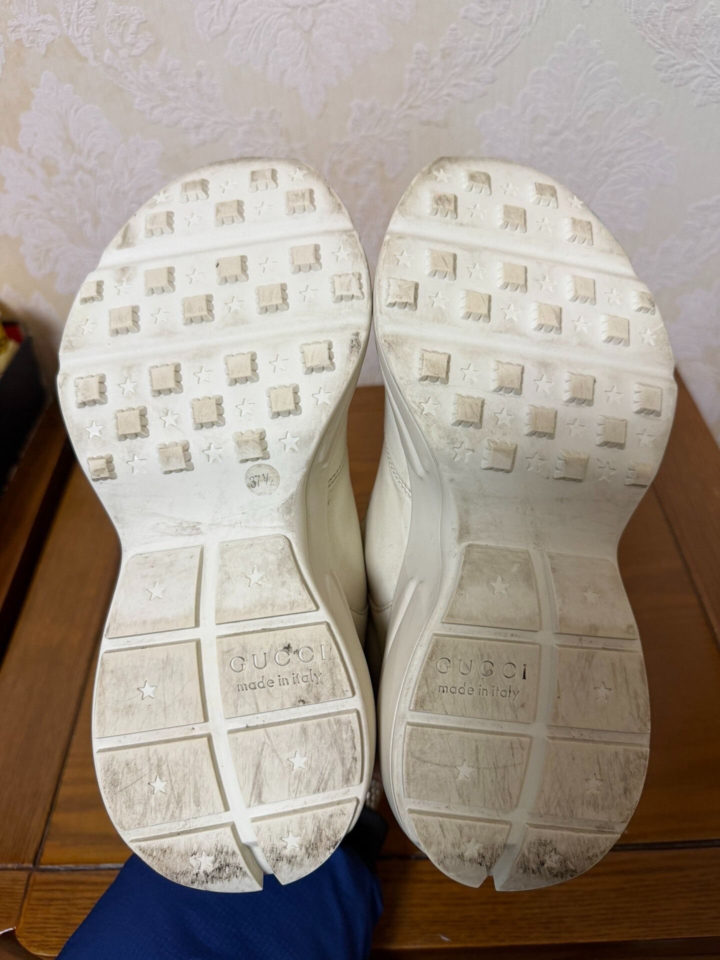 Gucci Gucci Lowtop Sneakers 37 Women Size US 6.5 / IT 36.5 - 4 Thumbnail