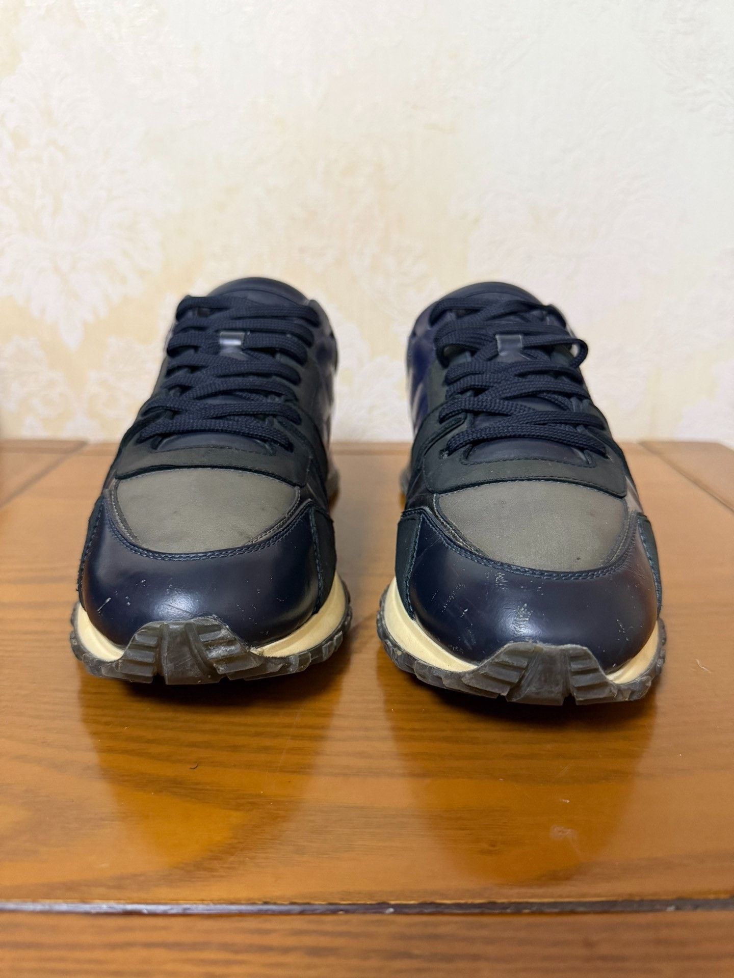 Louis Vuitton Louis Vuitton Lowtop Sneakers 40 Men Size US 7.5 / EU 40-41 - 2 Thumbnail