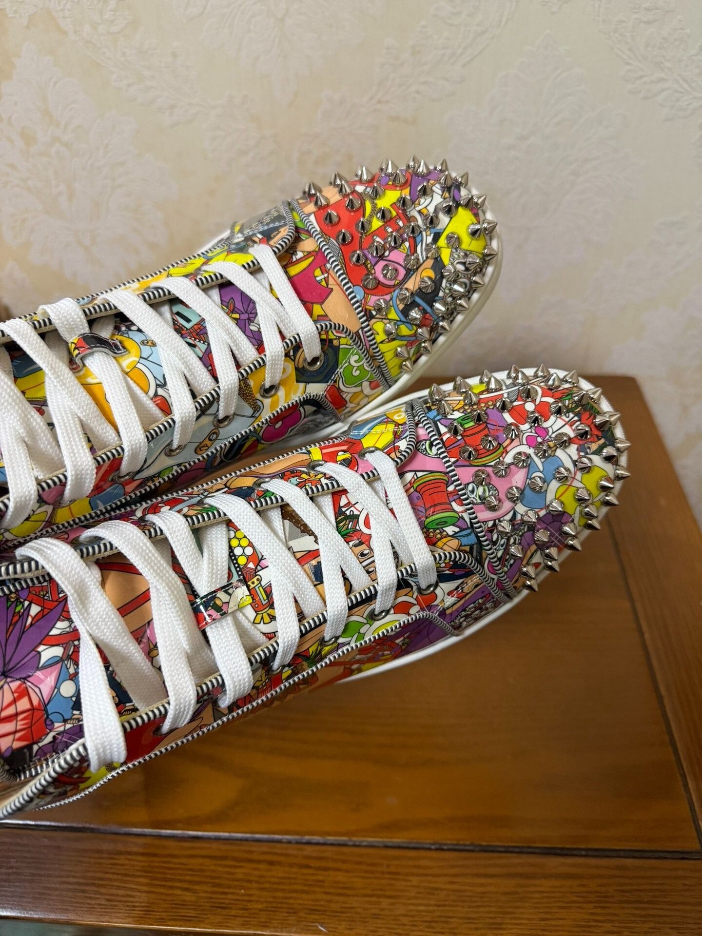 Christian Louboutin Christian Louboutin Casual Graphic Multi Hitop Sneakers Men Size US 10 / EU 43 - 5 Thumbnail