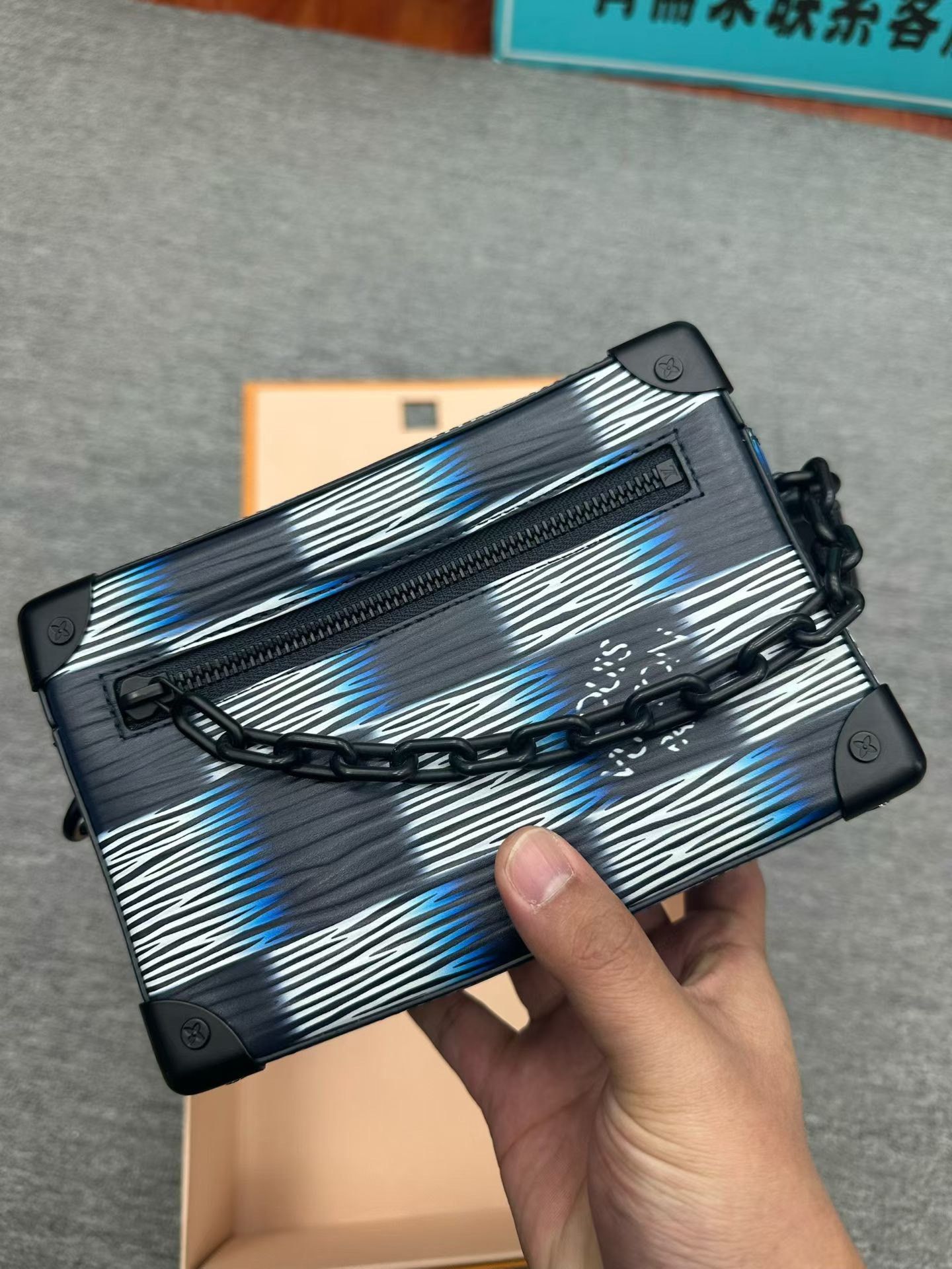 Louis Vuitton Louis Vuitton Blue Bag one size Men Size ONE SIZE - 4 Thumbnail