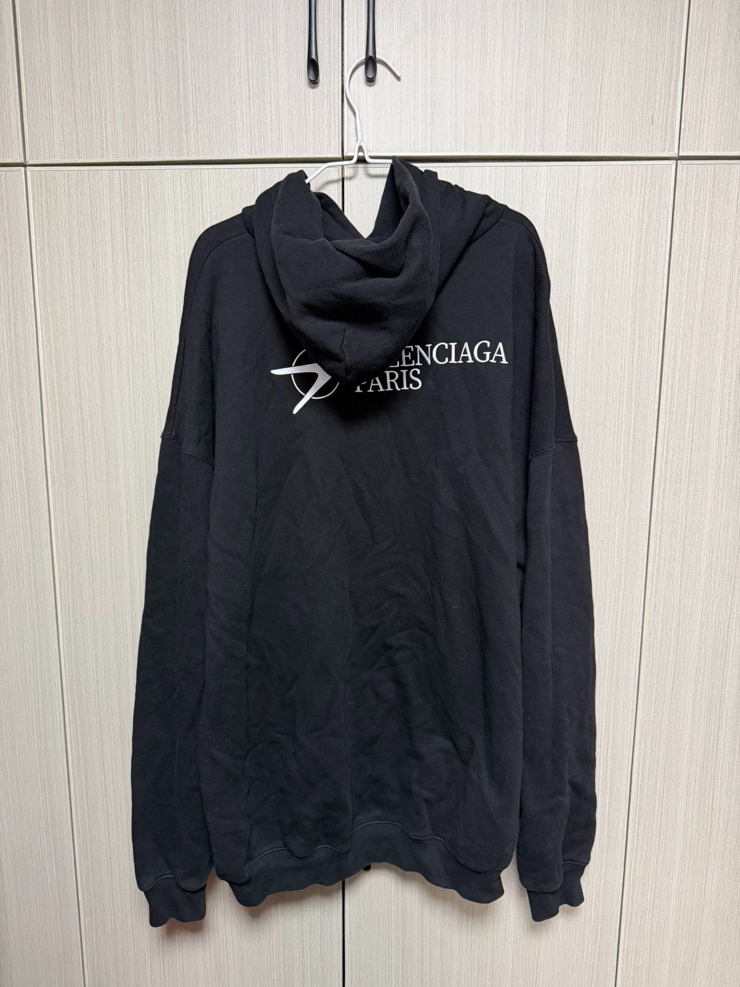 Balenciaga Balenciaga Black Hoodie XS Men Size US XS / EU 42 / 0 - 2 Thumbnail