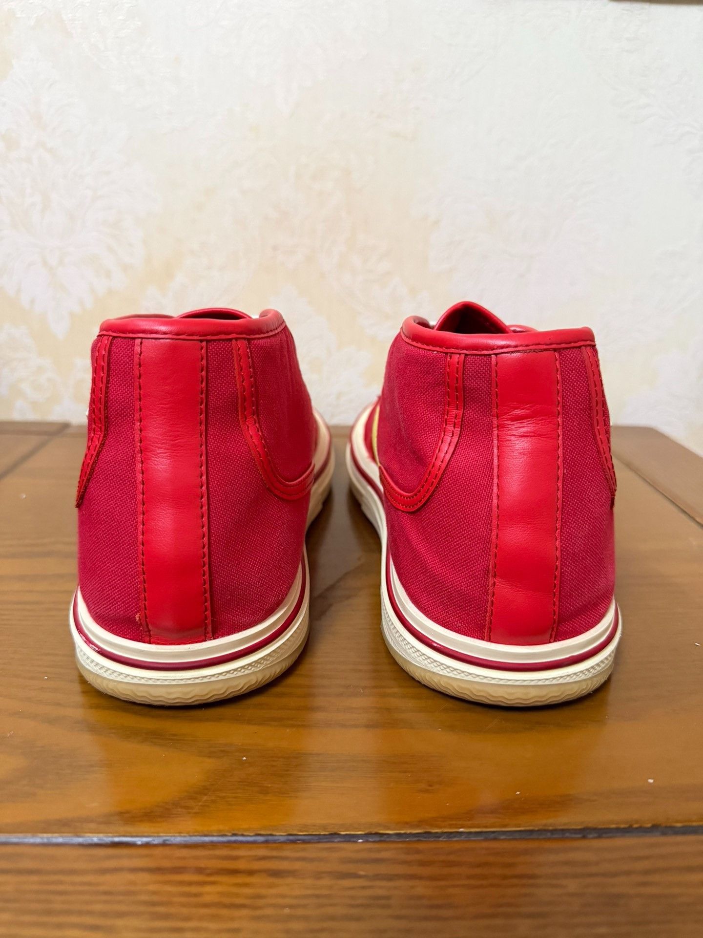 Bottega Veneta Bottega Veneta Red Lowtop Sneakers 9 Men Size US 9 / EU 42 - 3 Thumbnail