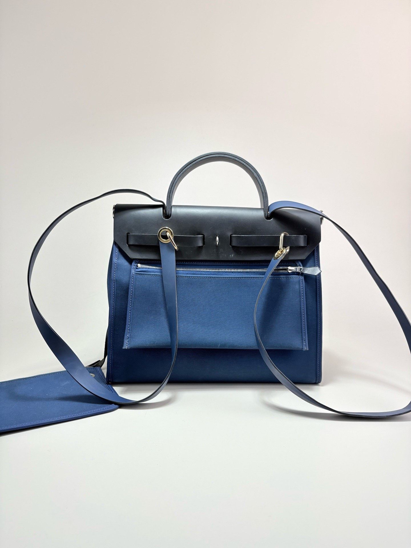 Hermes Hermes Herbag 31 Leather Shoulder Bag Size ONE SIZE - 3 Thumbnail