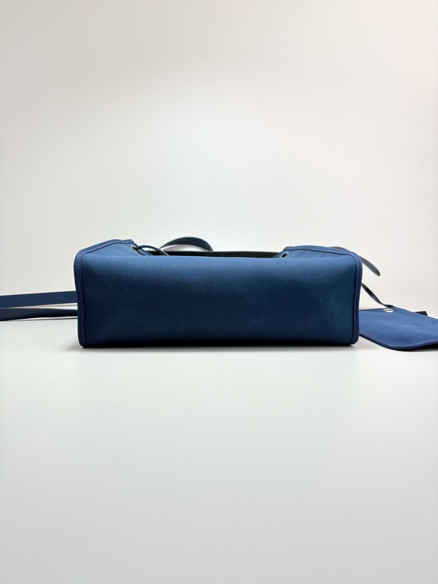 Hermes Hermes Herbag 31 Leather Shoulder Bag Size ONE SIZE - 7 Thumbnail