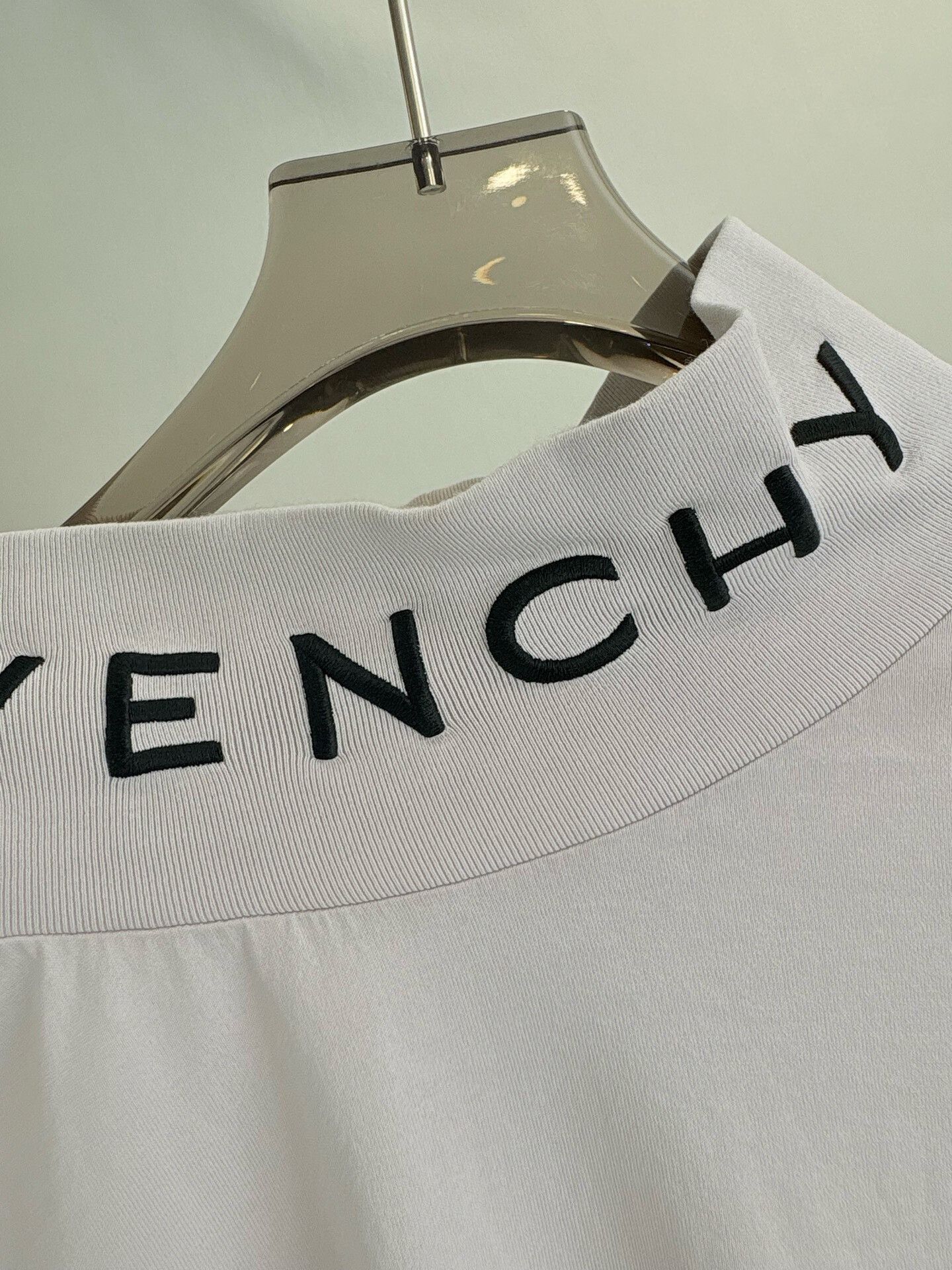 Givenchy Givenchy Logo Neck Long-Sleeve T-Shirt Size US XXL / EU 58 / 5 - 3 Thumbnail