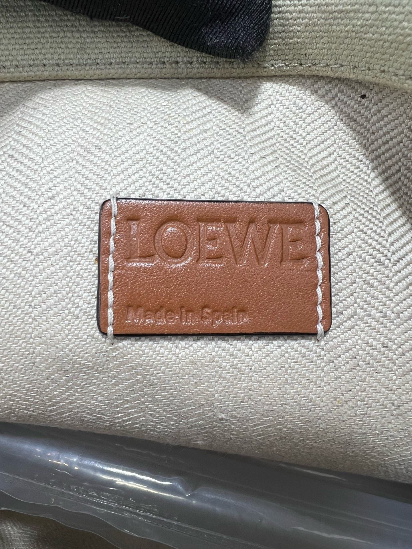 Loewe LOEWE Embossed All-Logo Clutch Size ONE SIZE - 5 Thumbnail