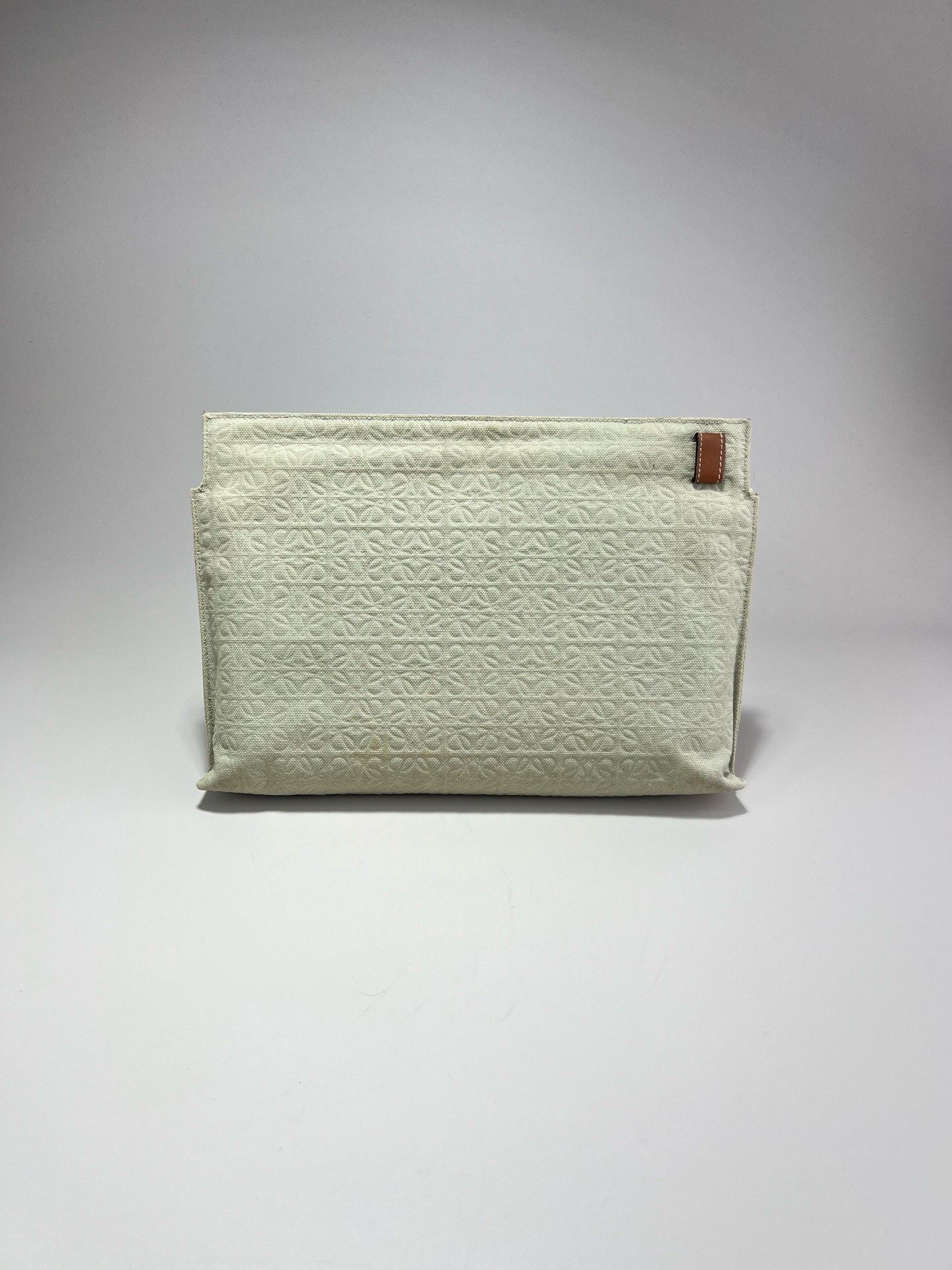 Loewe LOEWE Embossed All-Logo Clutch Size ONE SIZE - 3 Thumbnail