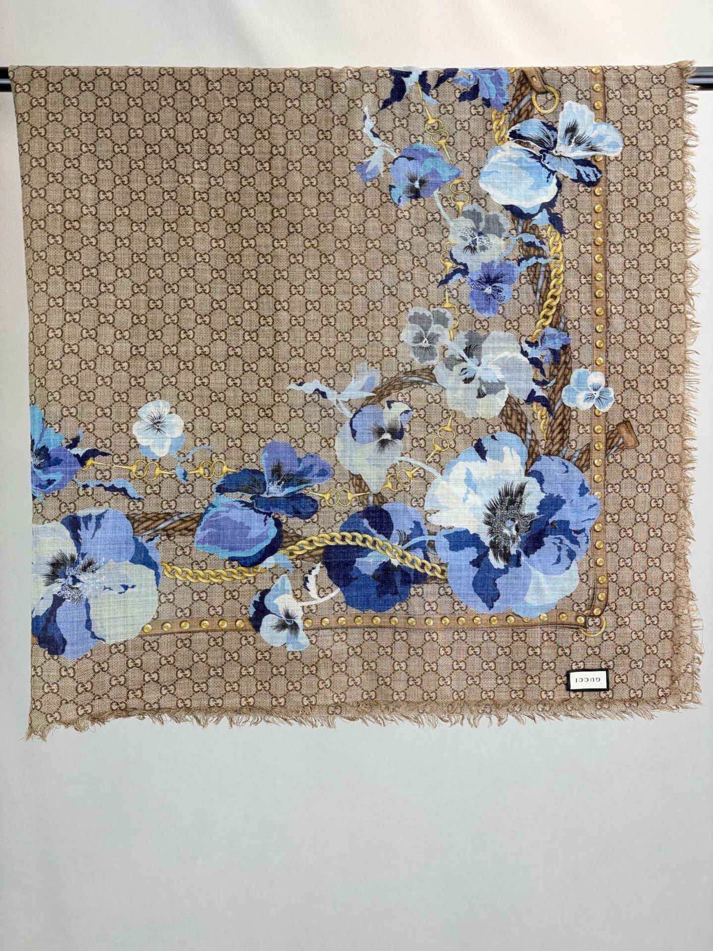 Gucci Gucci Blue Floral Logo Scarf Size ONE SIZE - 2 Thumbnail
