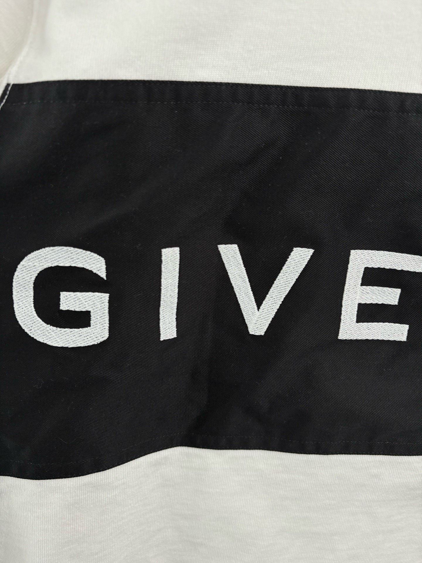 Givenchy Givenchy Logo Long Sleeve Polo Size US L / EU 52-54 / 3 - 3 Thumbnail