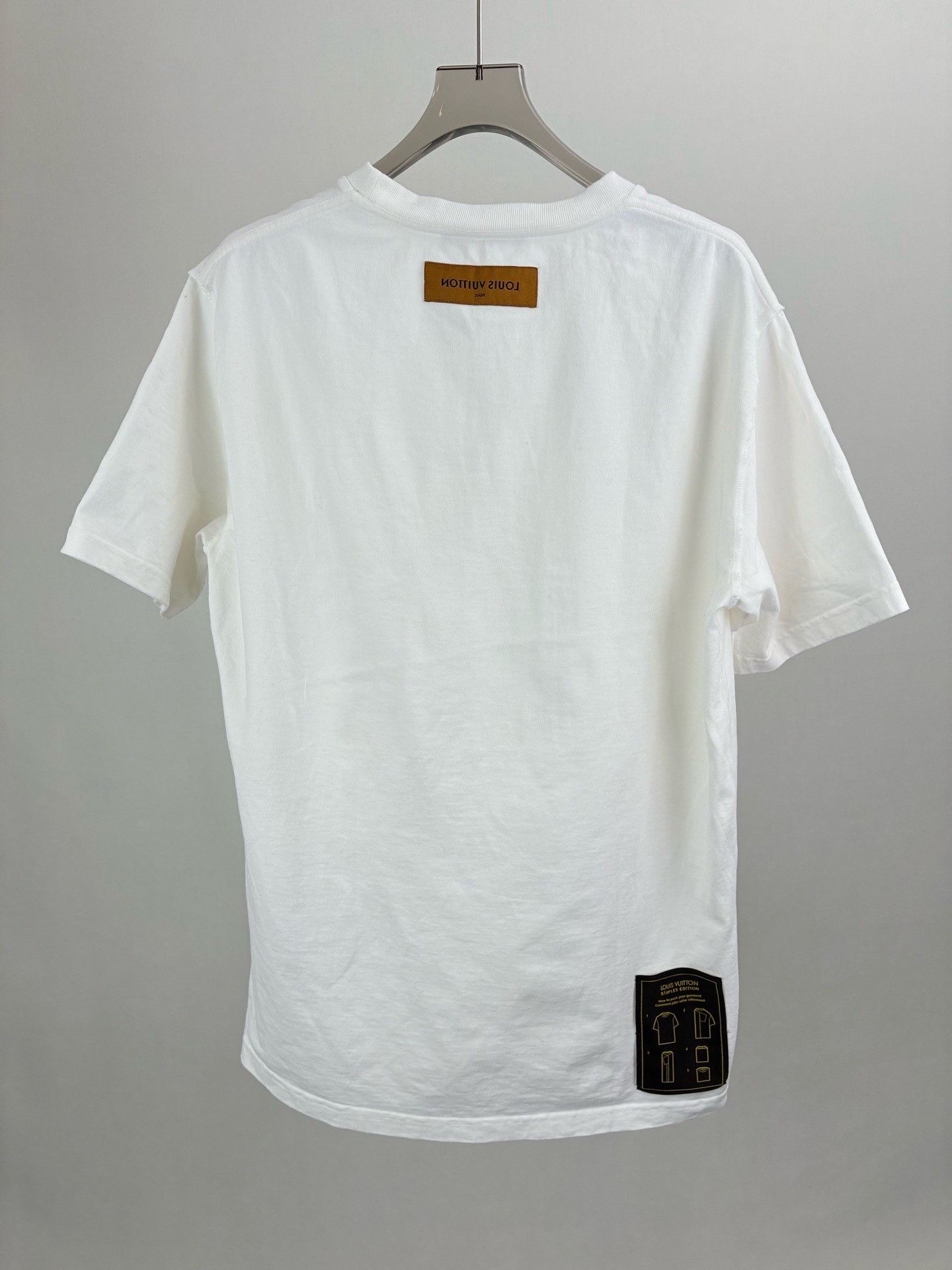 Louis Vuitton Louis Vuitton White Short-Sleeve T-Shirt Size US XXL / EU 58 / 5 - 2 Thumbnail