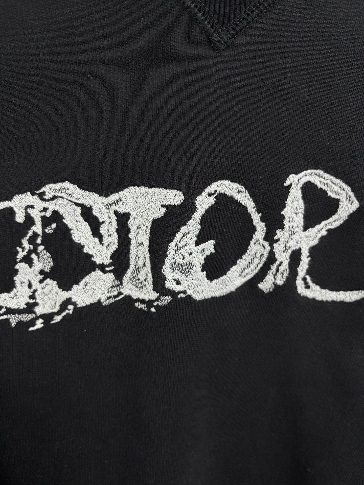 Dior DIOR Embroidered Logo Long-Sleeve Sweatshirt Size US S / EU 44-46 / 1 - 3 Thumbnail
