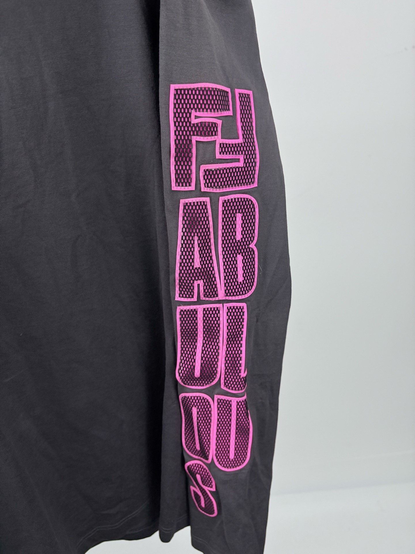 Fendi Fendi Arm Patch Logo Long Sleeve Sweatshirt Size M / US 6-8 / IT 42-44 - 3 Thumbnail