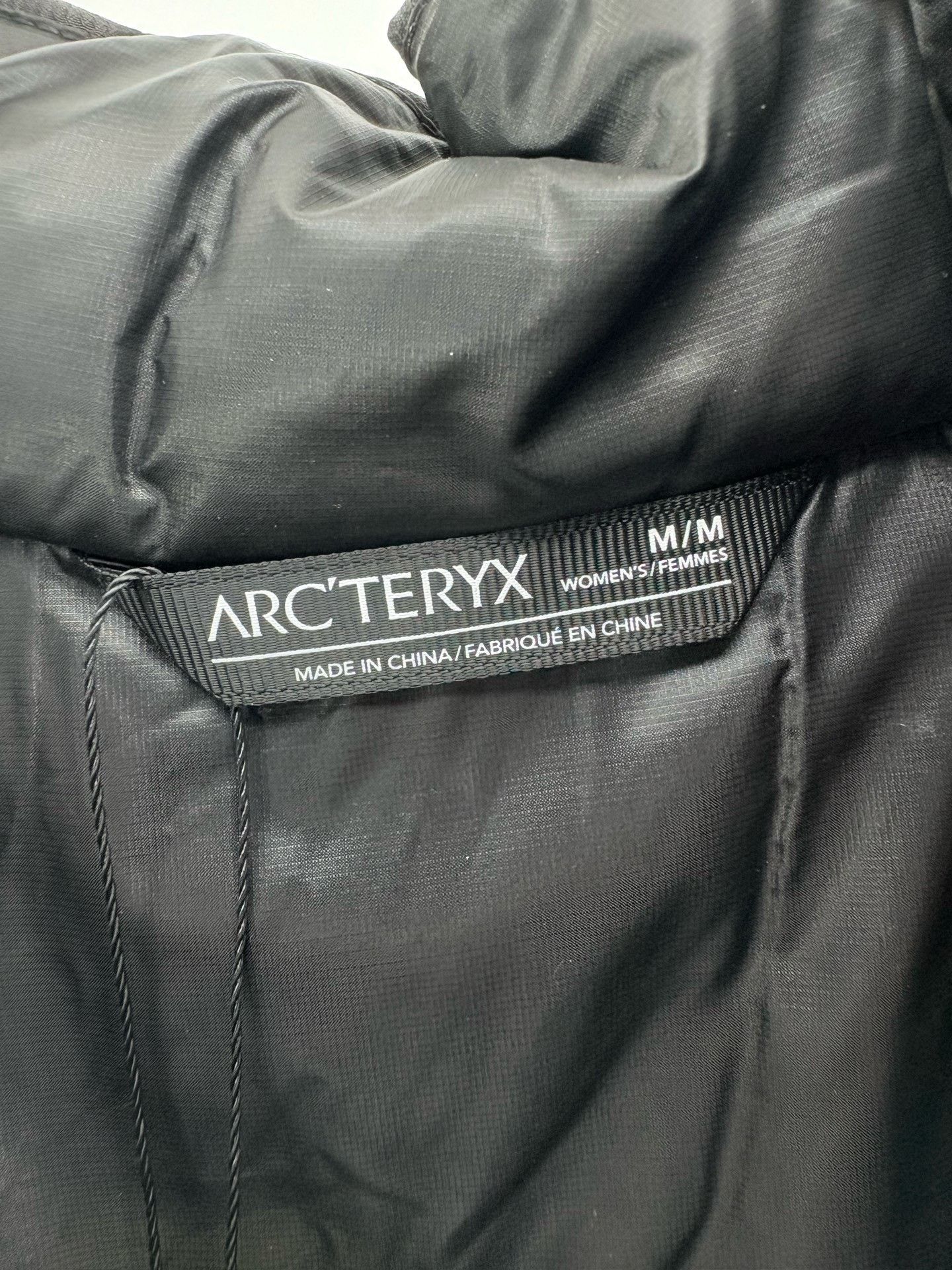 Arc'teryx Arcteryx Andra LT IS Mid-Length Down Coat Size M / US 6-8 / IT 42-44 - 3 Thumbnail