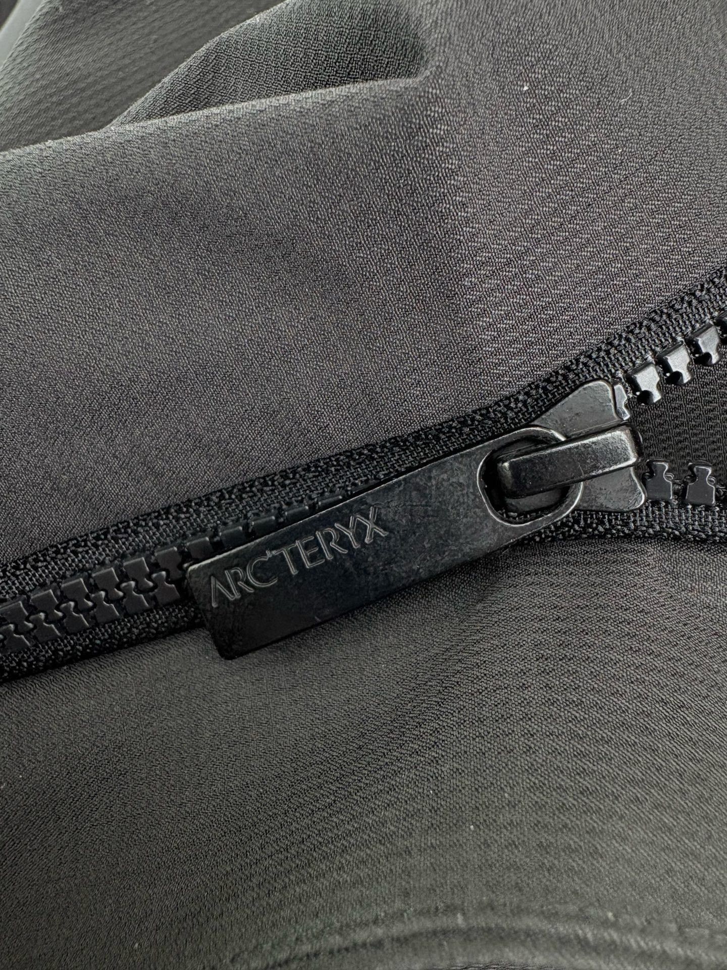 Arc'teryx Arcteryx Andra LT IS Mid-Length Down Coat Size M / US 6-8 / IT 42-44 - 4 Thumbnail